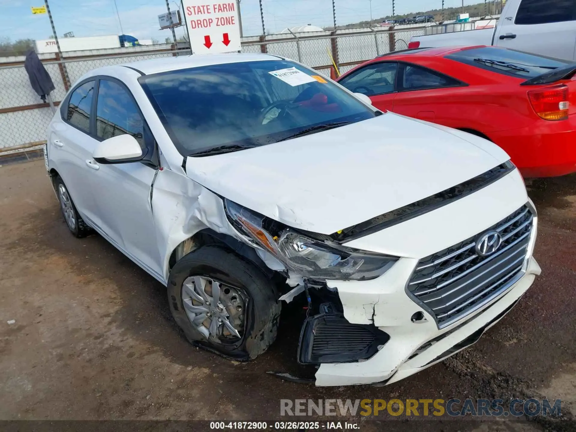 1 Photograph of a damaged car 3KPC24A6XLE118313 HYUNDAI ACCENT 2020