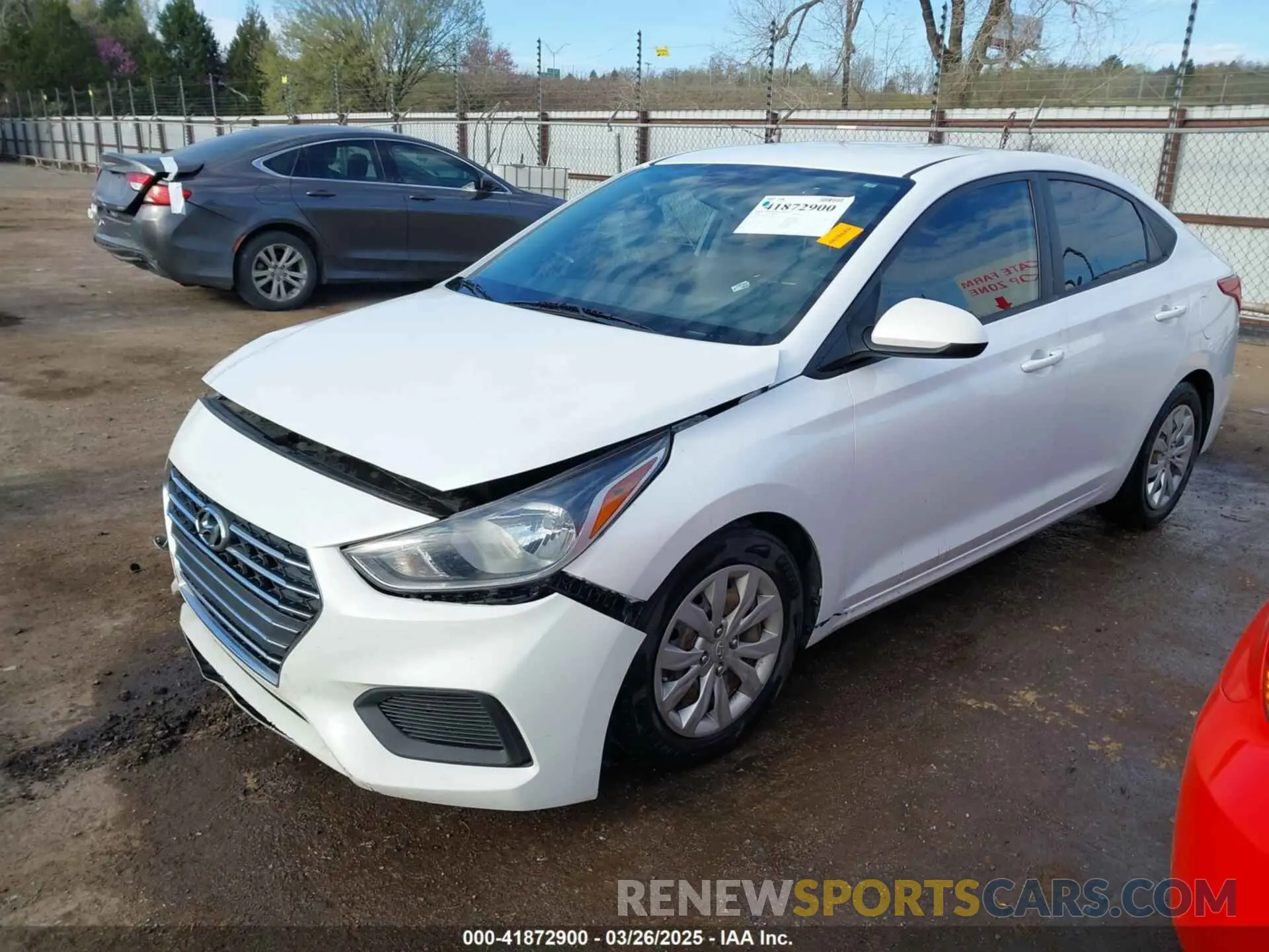 2 Photograph of a damaged car 3KPC24A6XLE118313 HYUNDAI ACCENT 2020