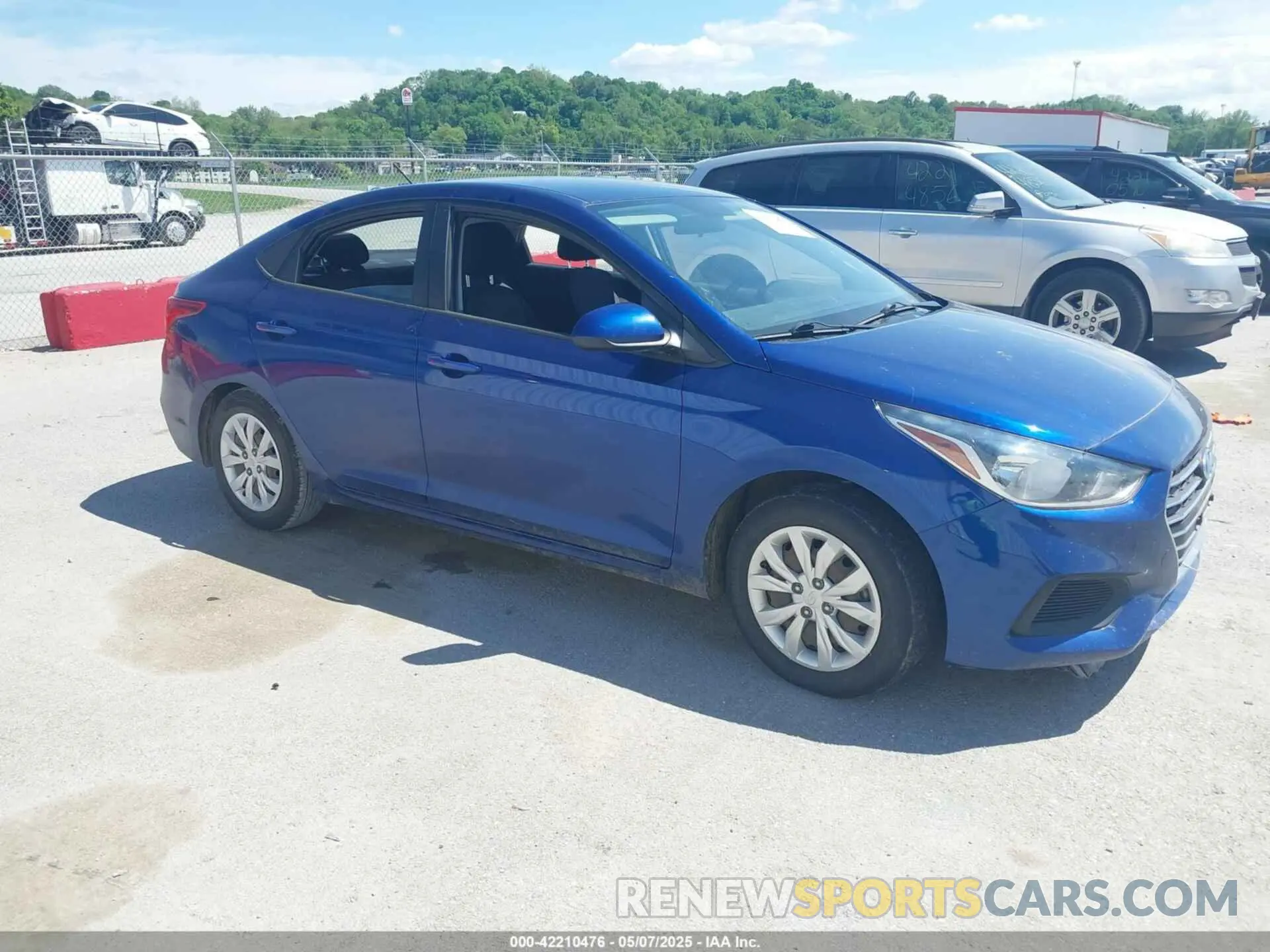 1 Photograph of a damaged car 3KPC24A6XLE126718 HYUNDAI ACCENT 2020