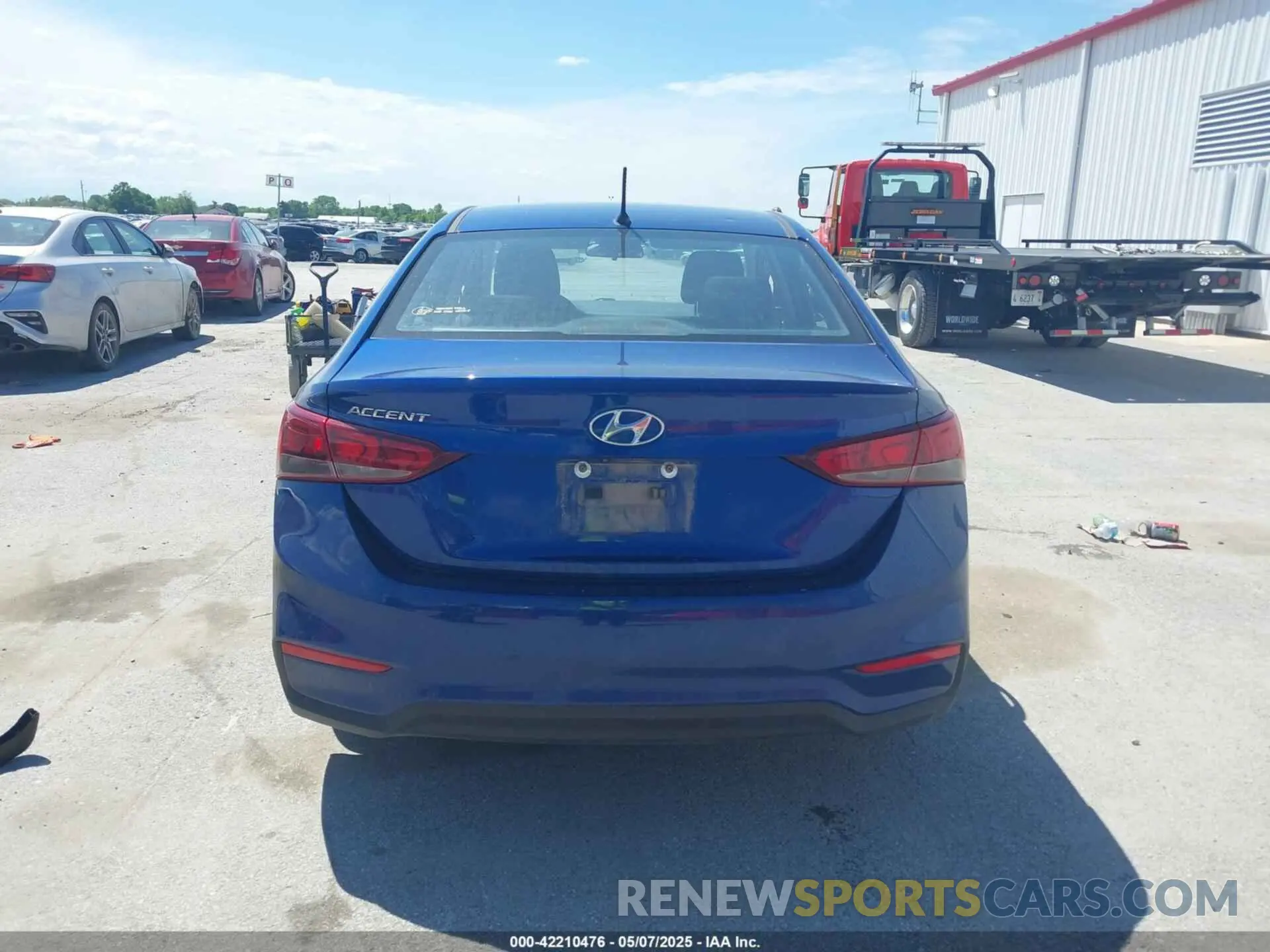 16 Photograph of a damaged car 3KPC24A6XLE126718 HYUNDAI ACCENT 2020