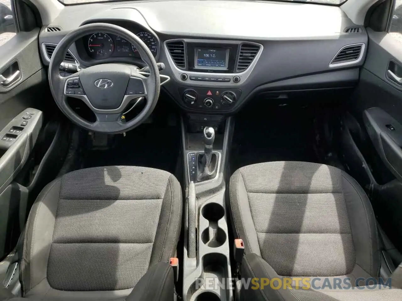 8 Photograph of a damaged car 3KPC25A6XLE092091 HYUNDAI ACCENT 2020