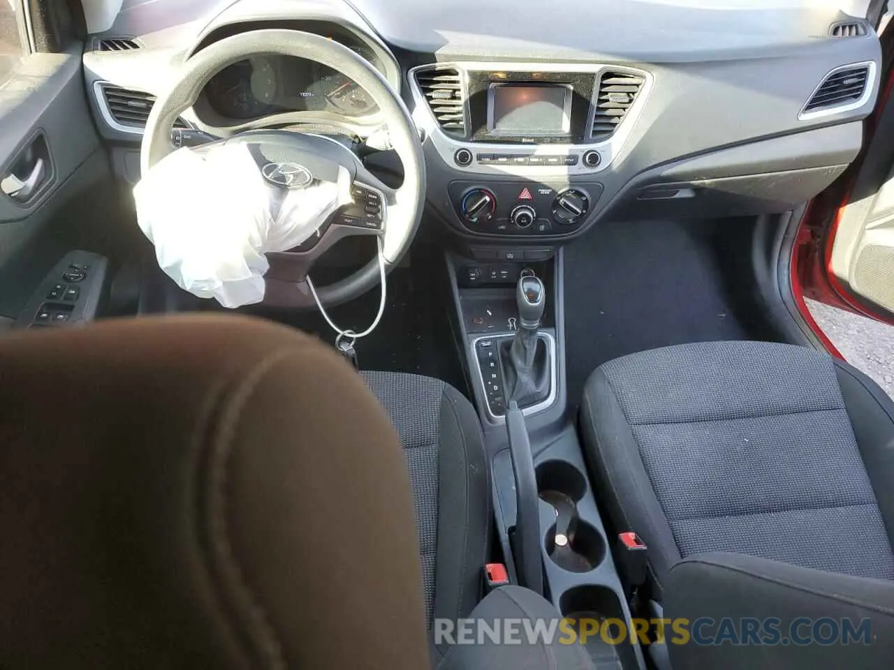 8 Photograph of a damaged car 3KPC24A60ME129659 HYUNDAI ACCENT 2021