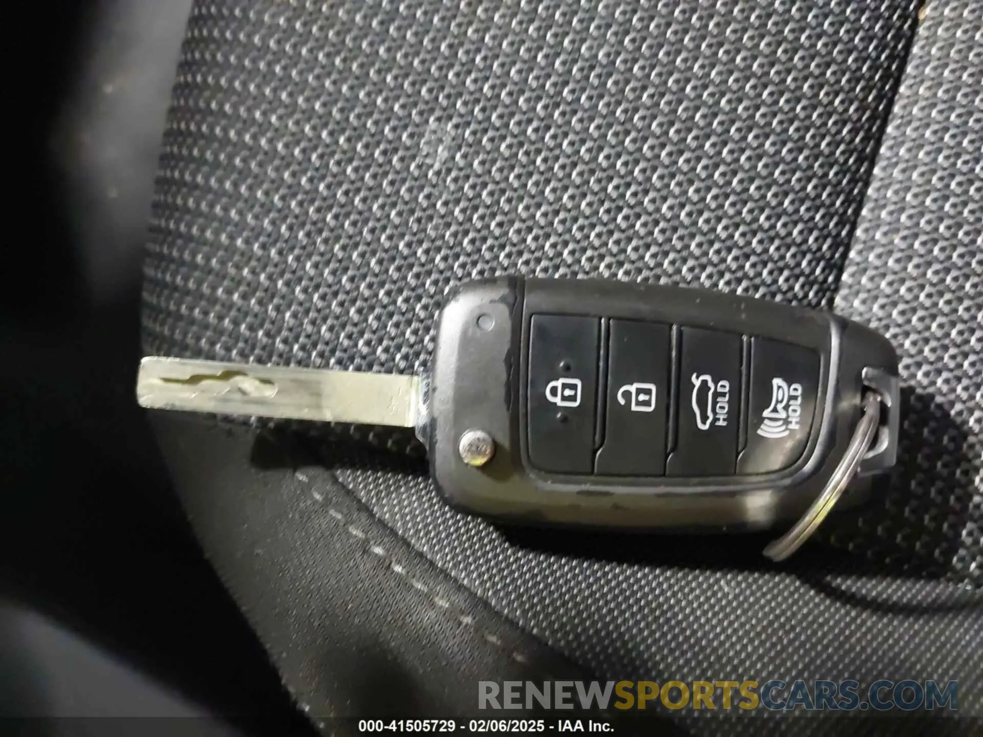 11 Photograph of a damaged car 3KPC24A60ME131265 HYUNDAI ACCENT 2021