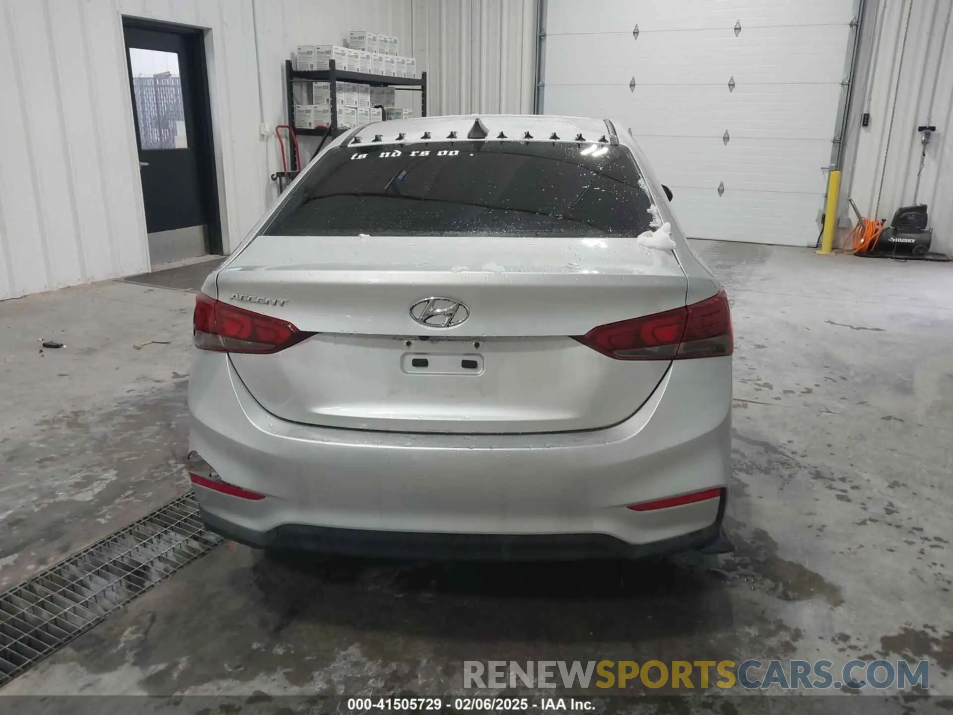 16 Photograph of a damaged car 3KPC24A60ME131265 HYUNDAI ACCENT 2021