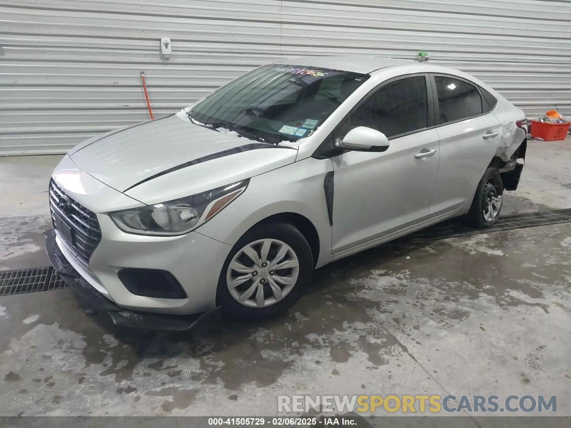 2 Photograph of a damaged car 3KPC24A60ME131265 HYUNDAI ACCENT 2021