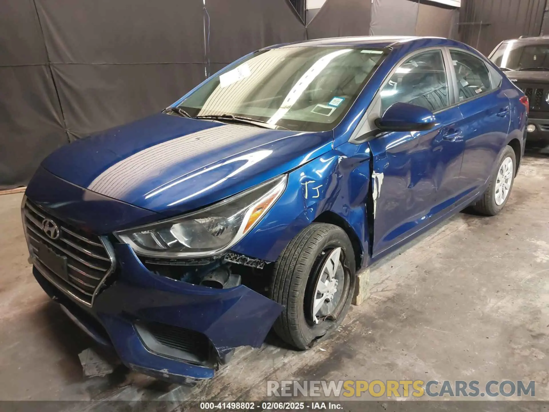 2 Photograph of a damaged car 3KPC24A60ME136417 HYUNDAI ACCENT 2021