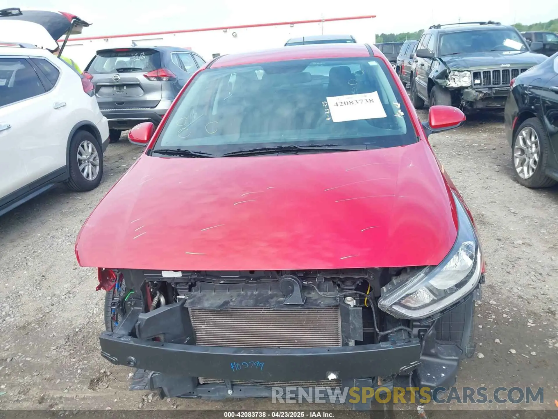 13 Photograph of a damaged car 3KPC24A60ME139172 HYUNDAI ACCENT 2021