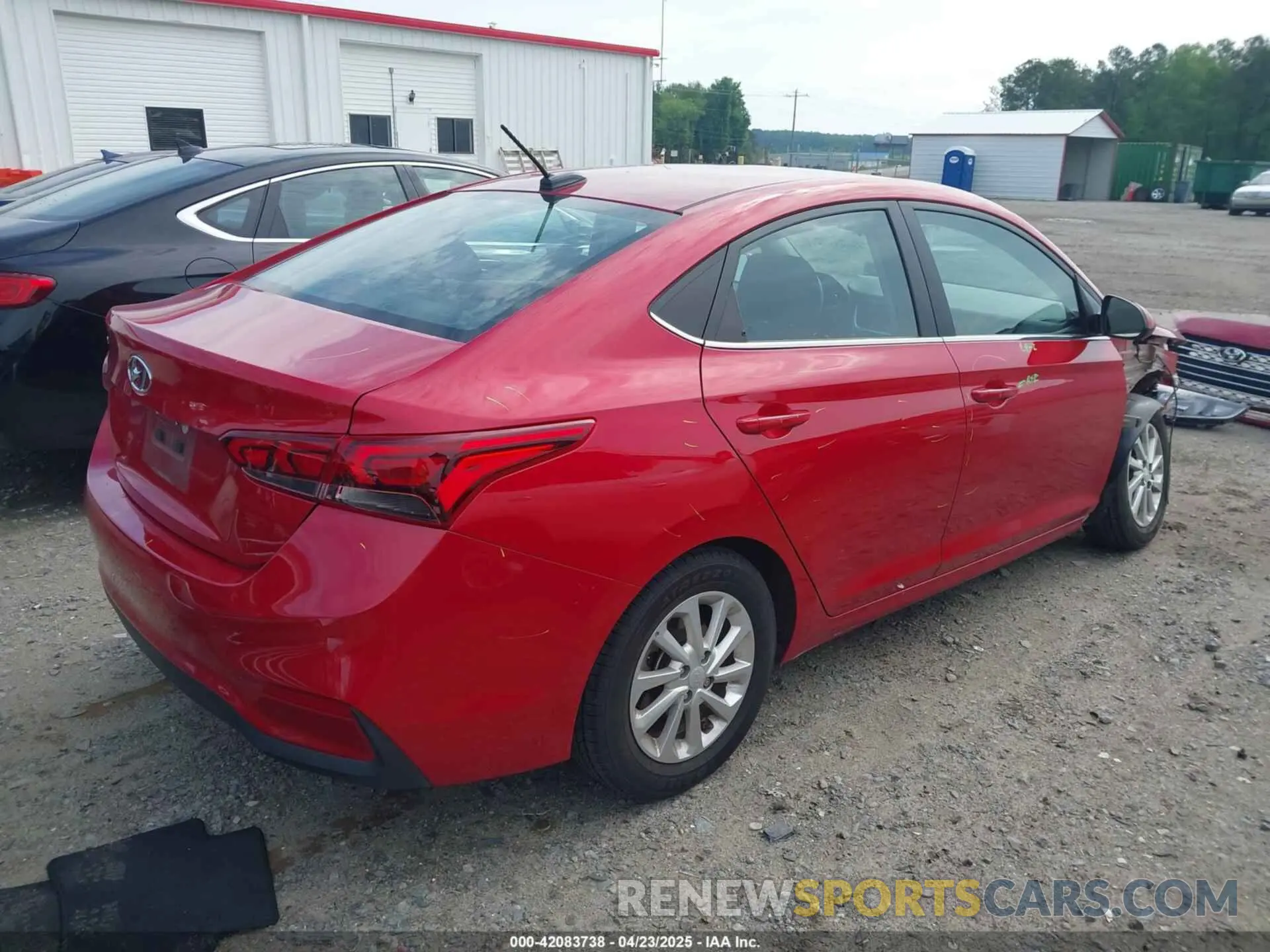 4 Photograph of a damaged car 3KPC24A60ME139172 HYUNDAI ACCENT 2021