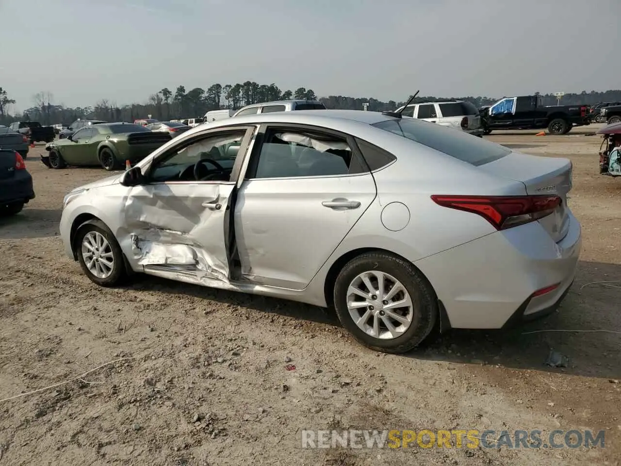2 Photograph of a damaged car 3KPC24A60ME150480 HYUNDAI ACCENT 2021