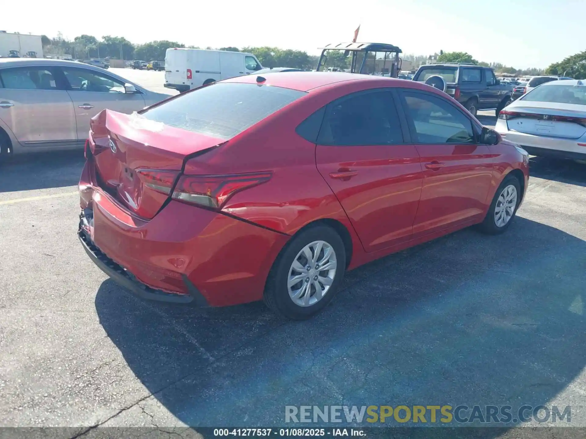 4 Photograph of a damaged car 3KPC24A61ME134322 HYUNDAI ACCENT 2021