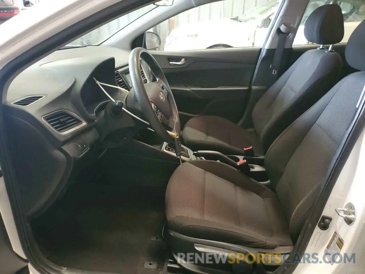 7 Photograph of a damaged car 3KPC24A62ME129453 HYUNDAI ACCENT 2021