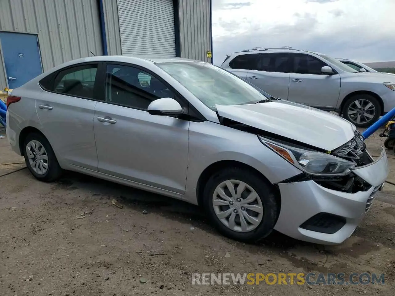 4 Photograph of a damaged car 3KPC24A62ME131784 HYUNDAI ACCENT 2021