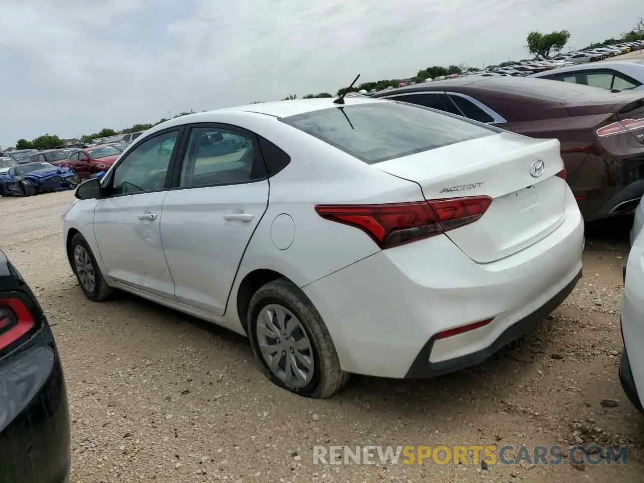 2 Photograph of a damaged car 3KPC24A62ME139089 HYUNDAI ACCENT 2021
