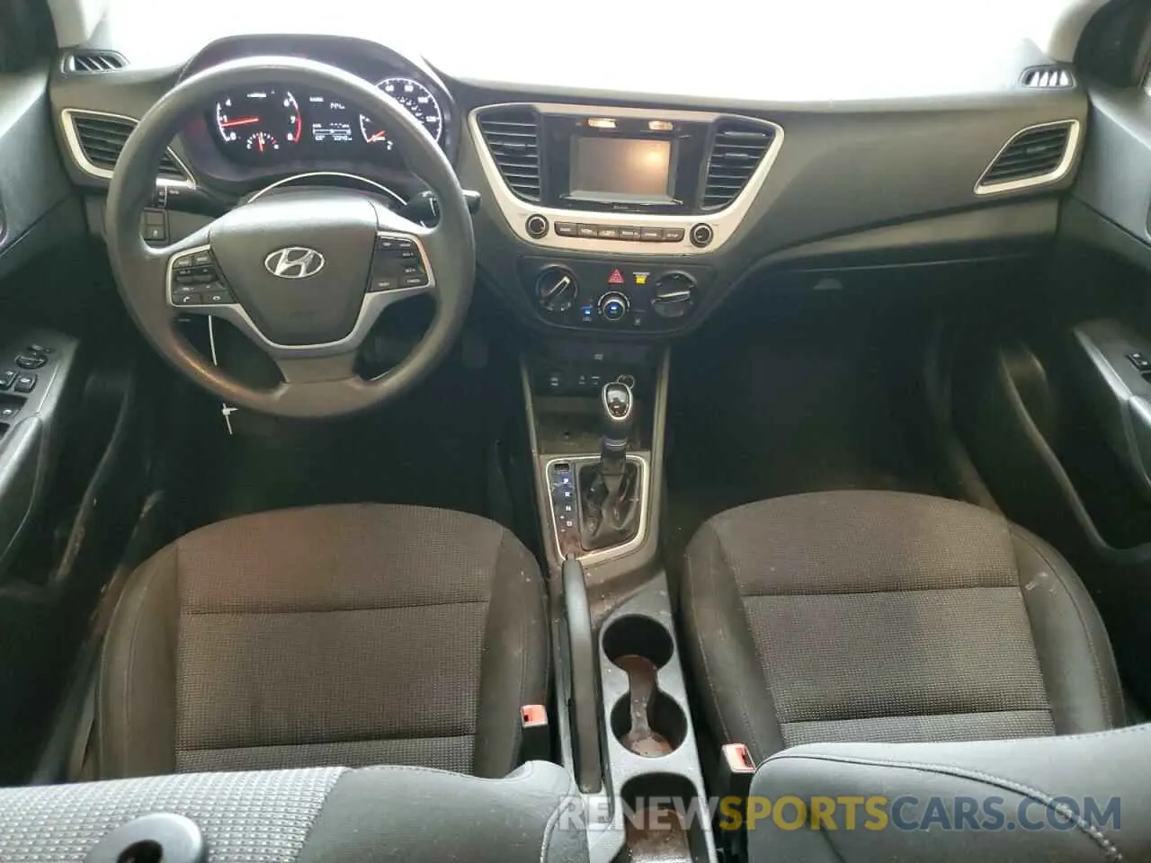 8 Photograph of a damaged car 3KPC24A62ME139089 HYUNDAI ACCENT 2021