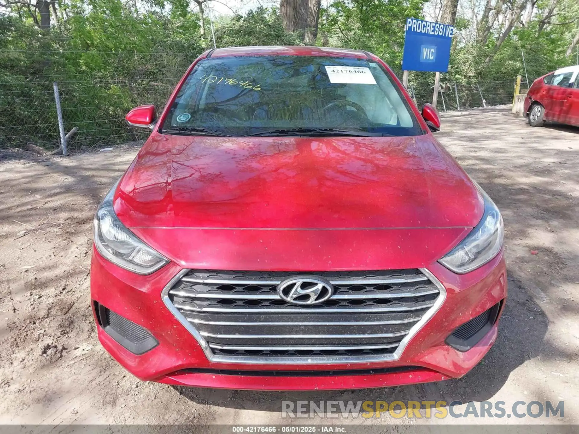 12 Photograph of a damaged car 3KPC24A62ME142333 HYUNDAI ACCENT 2021