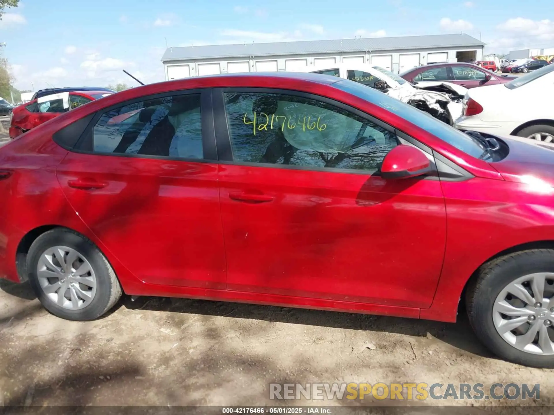13 Photograph of a damaged car 3KPC24A62ME142333 HYUNDAI ACCENT 2021