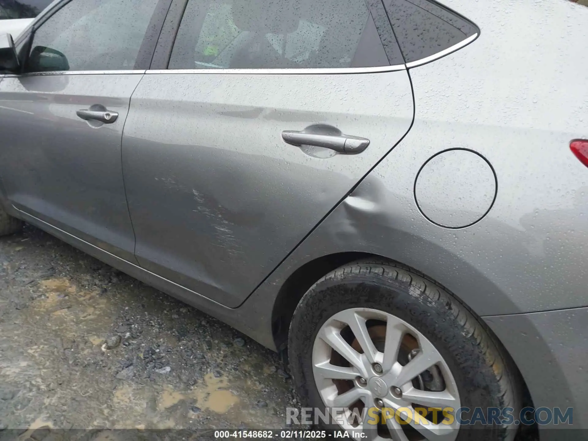 6 Photograph of a damaged car 3KPC24A62ME144938 HYUNDAI ACCENT 2021