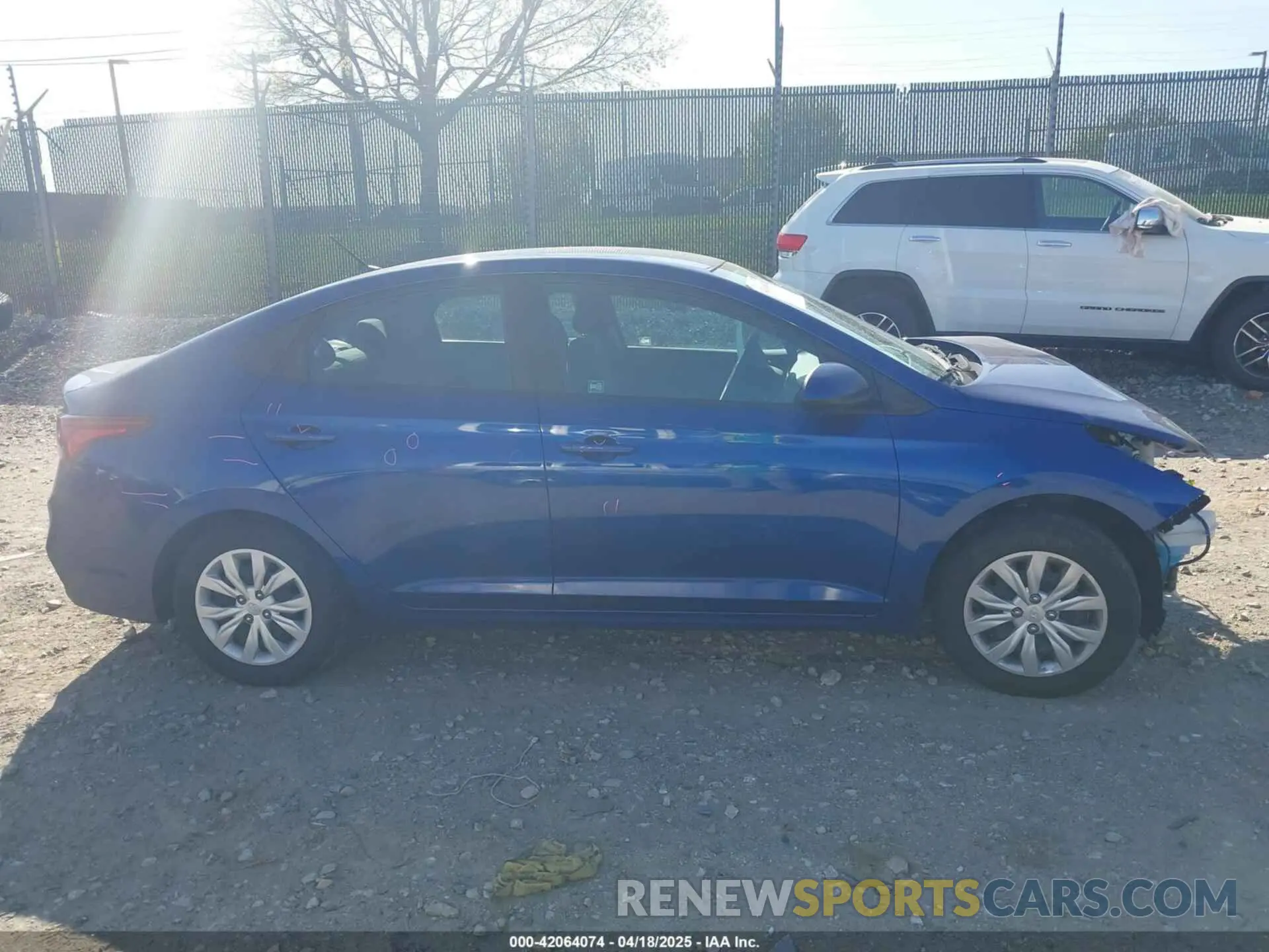 14 Photograph of a damaged car 3KPC24A63ME130238 HYUNDAI ACCENT 2021