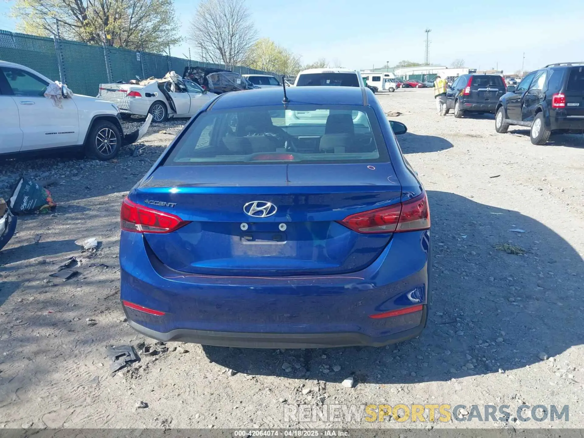 17 Photograph of a damaged car 3KPC24A63ME130238 HYUNDAI ACCENT 2021