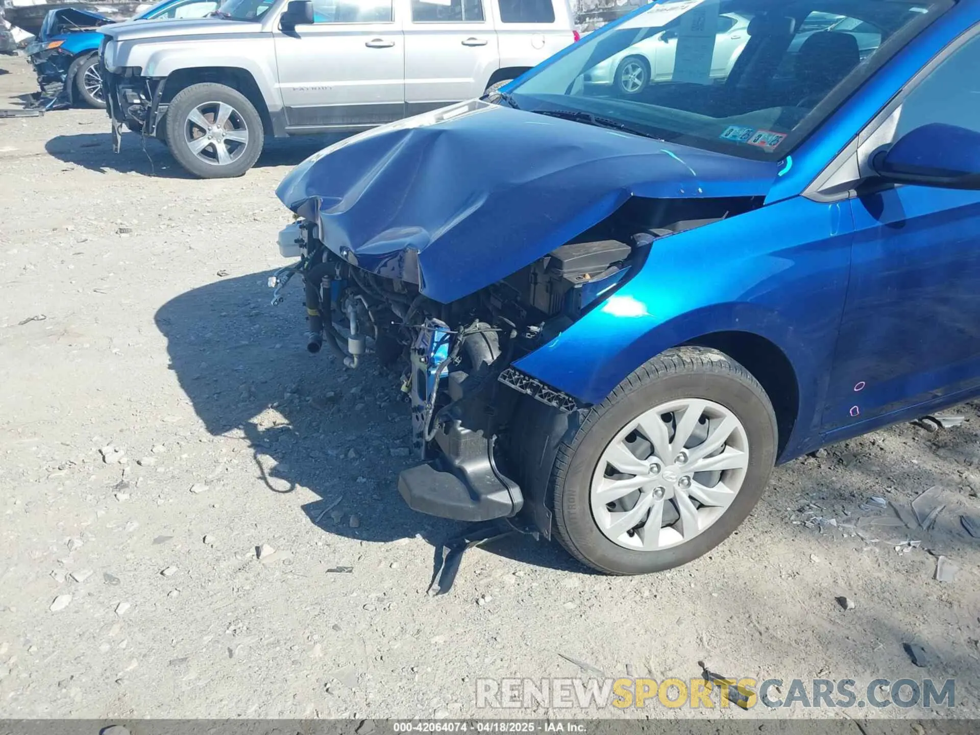 19 Photograph of a damaged car 3KPC24A63ME130238 HYUNDAI ACCENT 2021