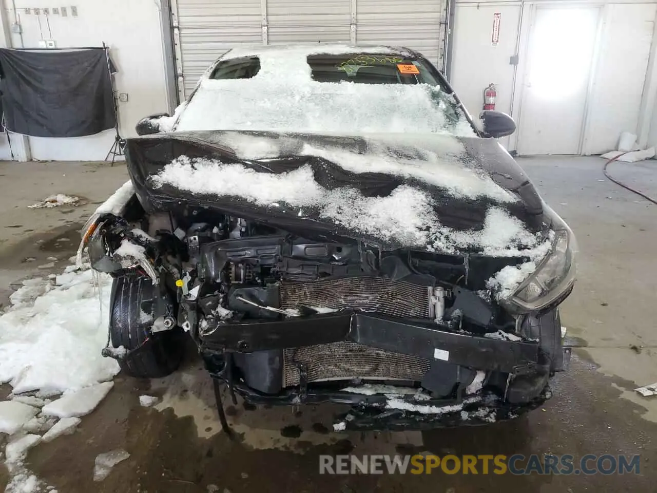5 Photograph of a damaged car 3KPC24A63ME135679 HYUNDAI ACCENT 2021