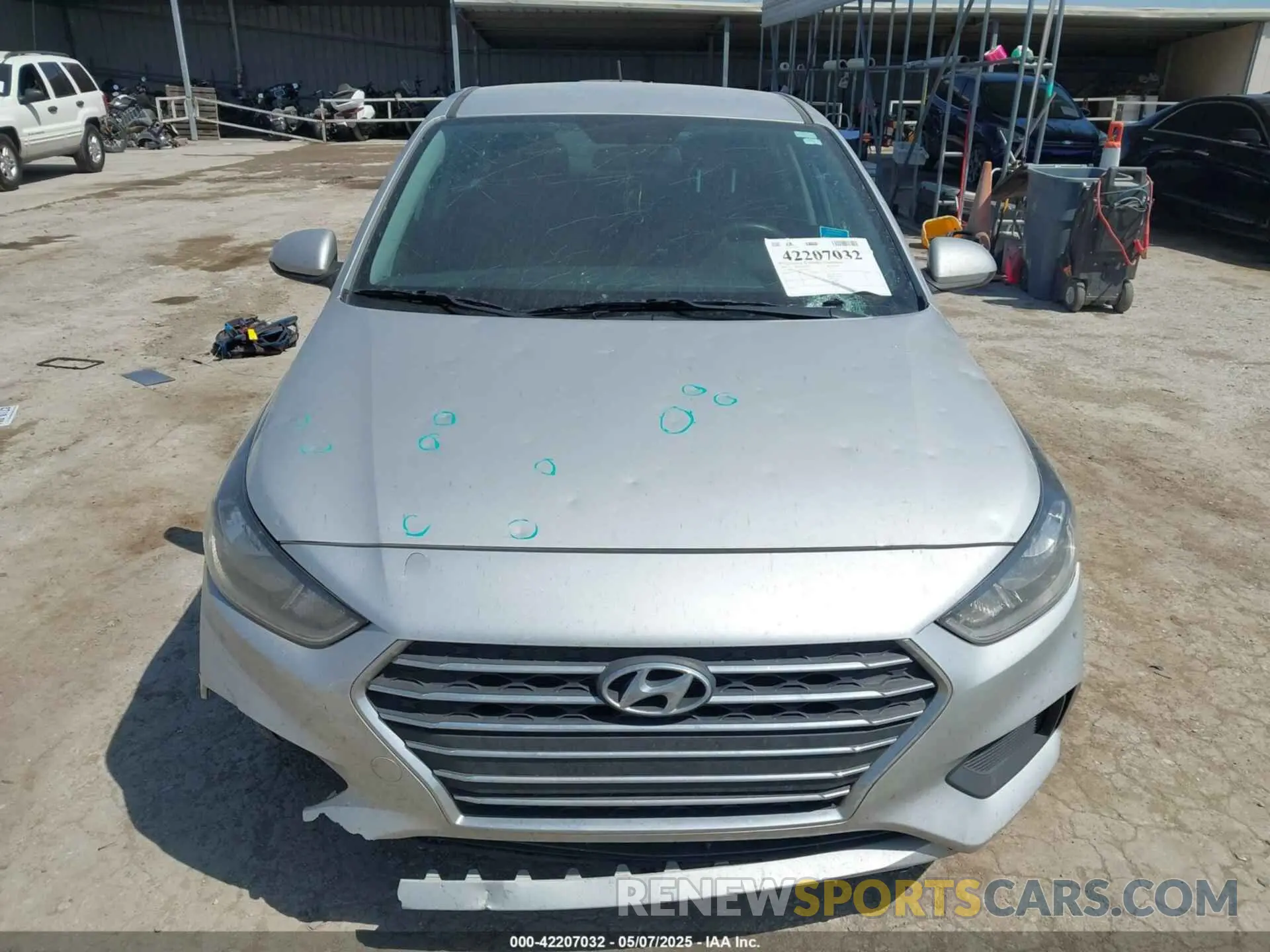 12 Photograph of a damaged car 3KPC24A63ME139599 HYUNDAI ACCENT 2021