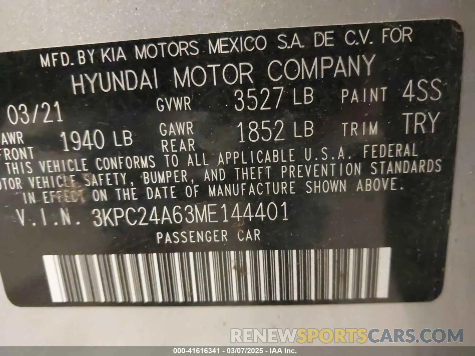 9 Photograph of a damaged car 3KPC24A63ME144401 HYUNDAI ACCENT 2021