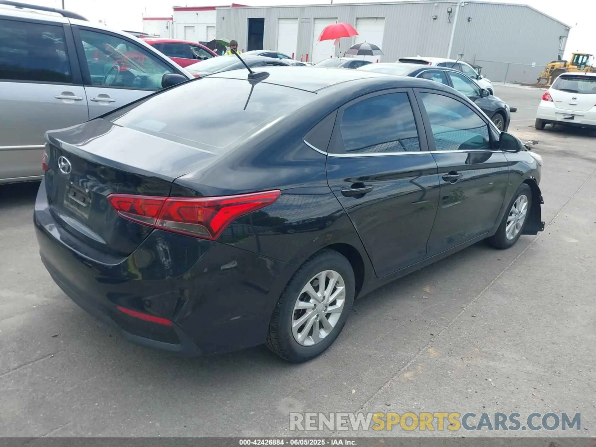 4 Photograph of a damaged car 3KPC24A63ME148528 HYUNDAI ACCENT 2021