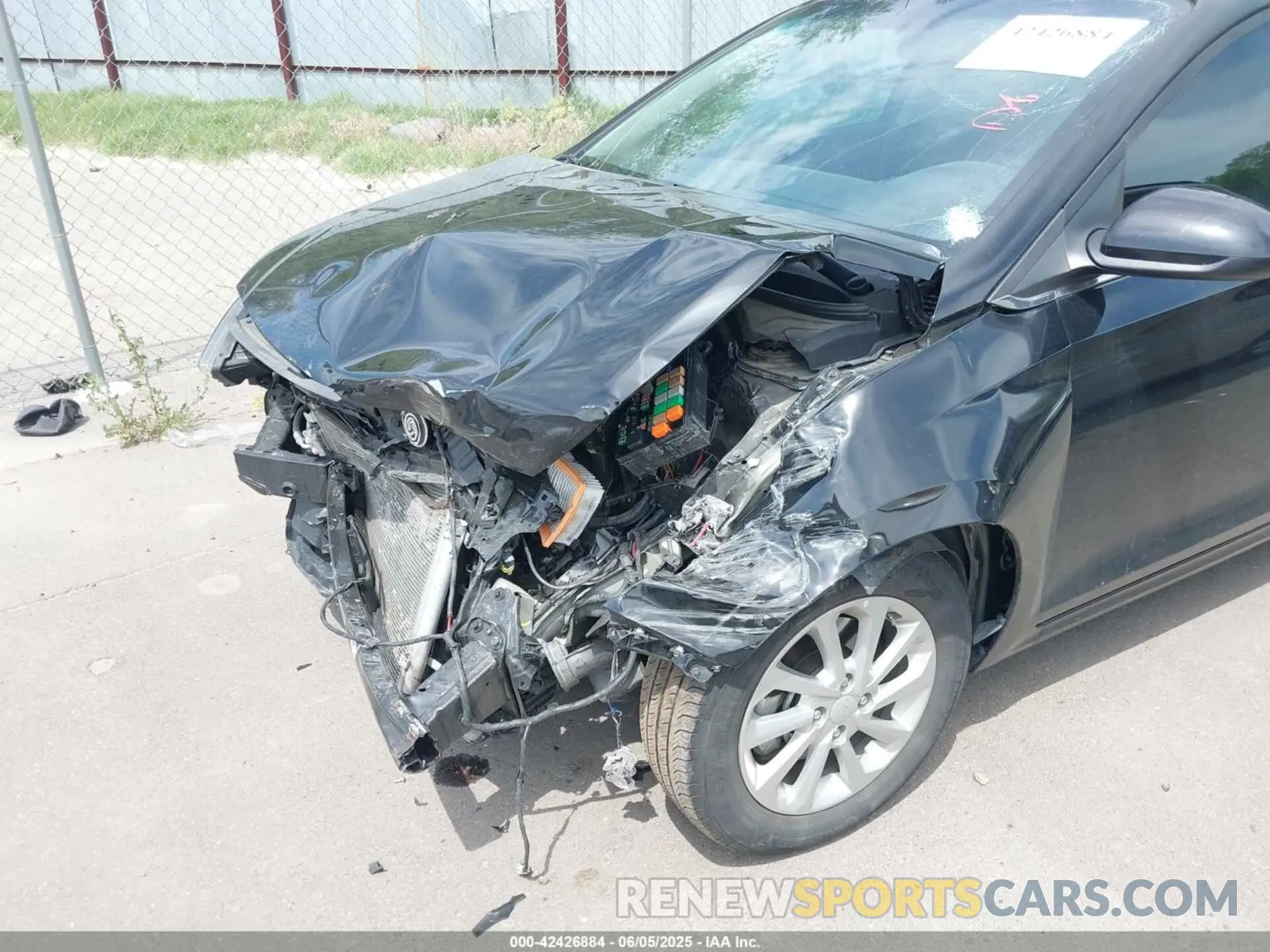 6 Photograph of a damaged car 3KPC24A63ME148528 HYUNDAI ACCENT 2021