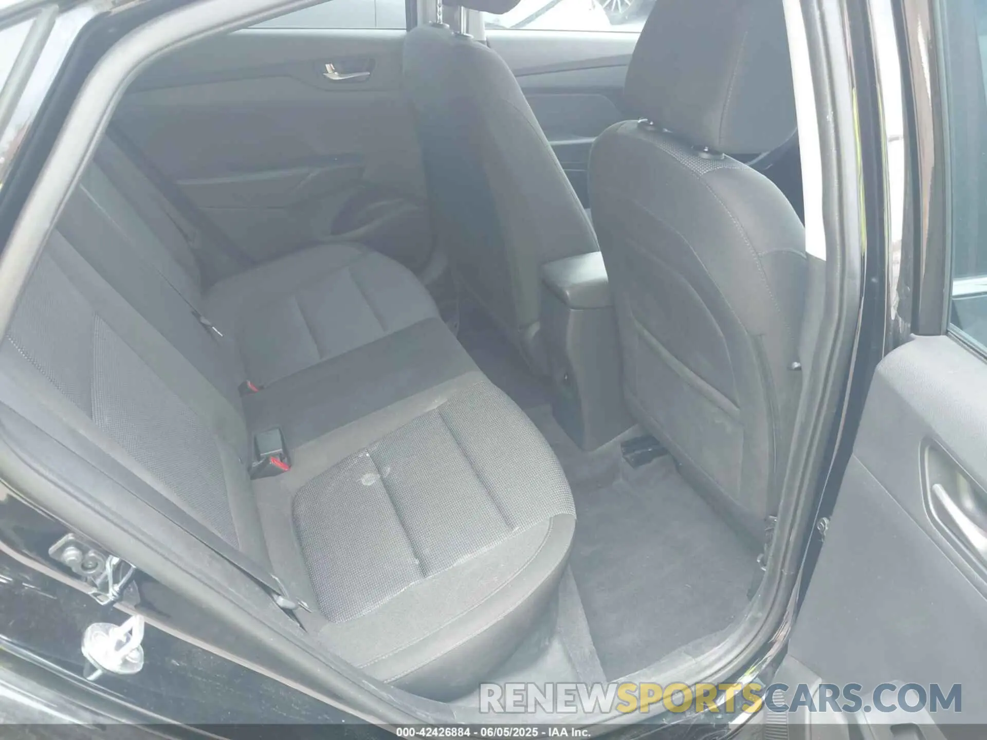8 Photograph of a damaged car 3KPC24A63ME148528 HYUNDAI ACCENT 2021