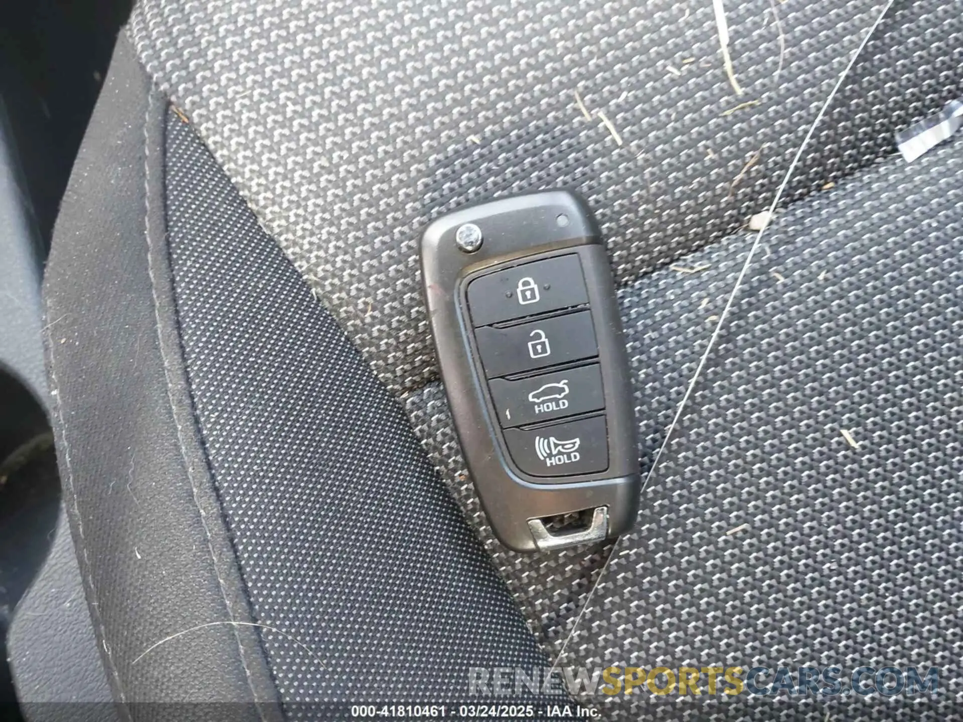 11 Photograph of a damaged car 3KPC24A64ME136307 HYUNDAI ACCENT 2021