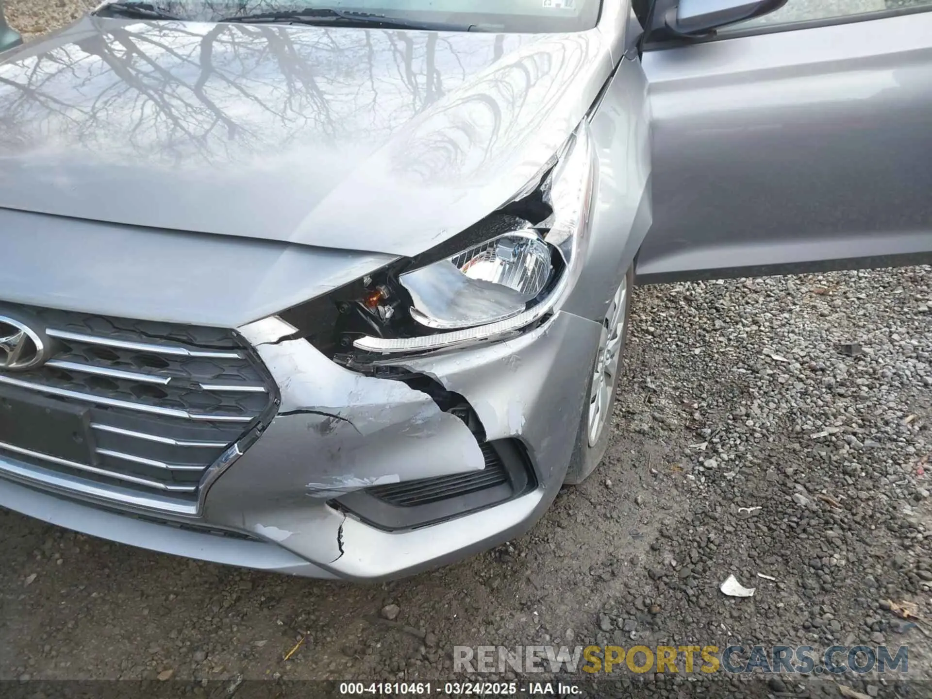 18 Photograph of a damaged car 3KPC24A64ME136307 HYUNDAI ACCENT 2021