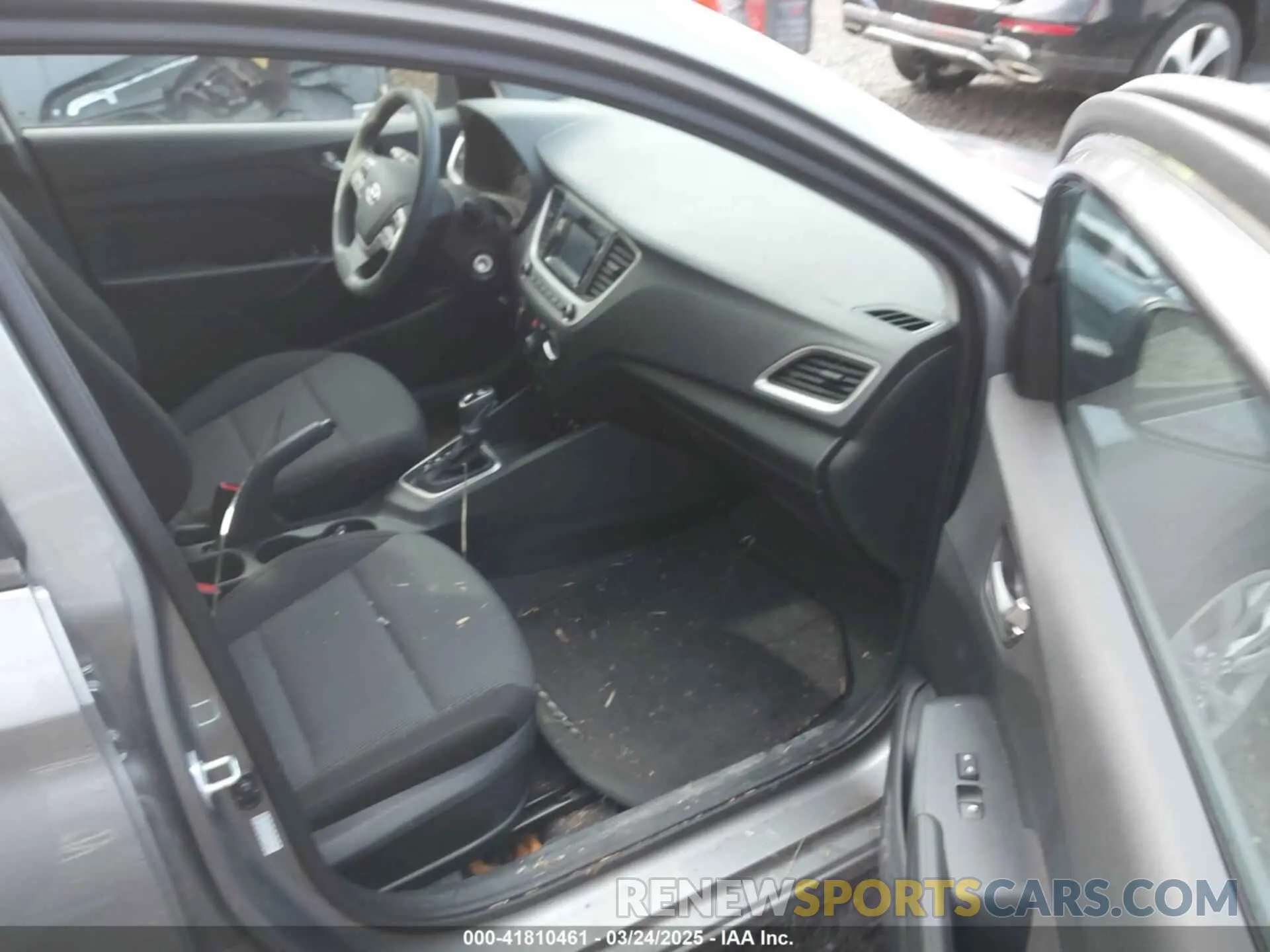 5 Photograph of a damaged car 3KPC24A64ME136307 HYUNDAI ACCENT 2021