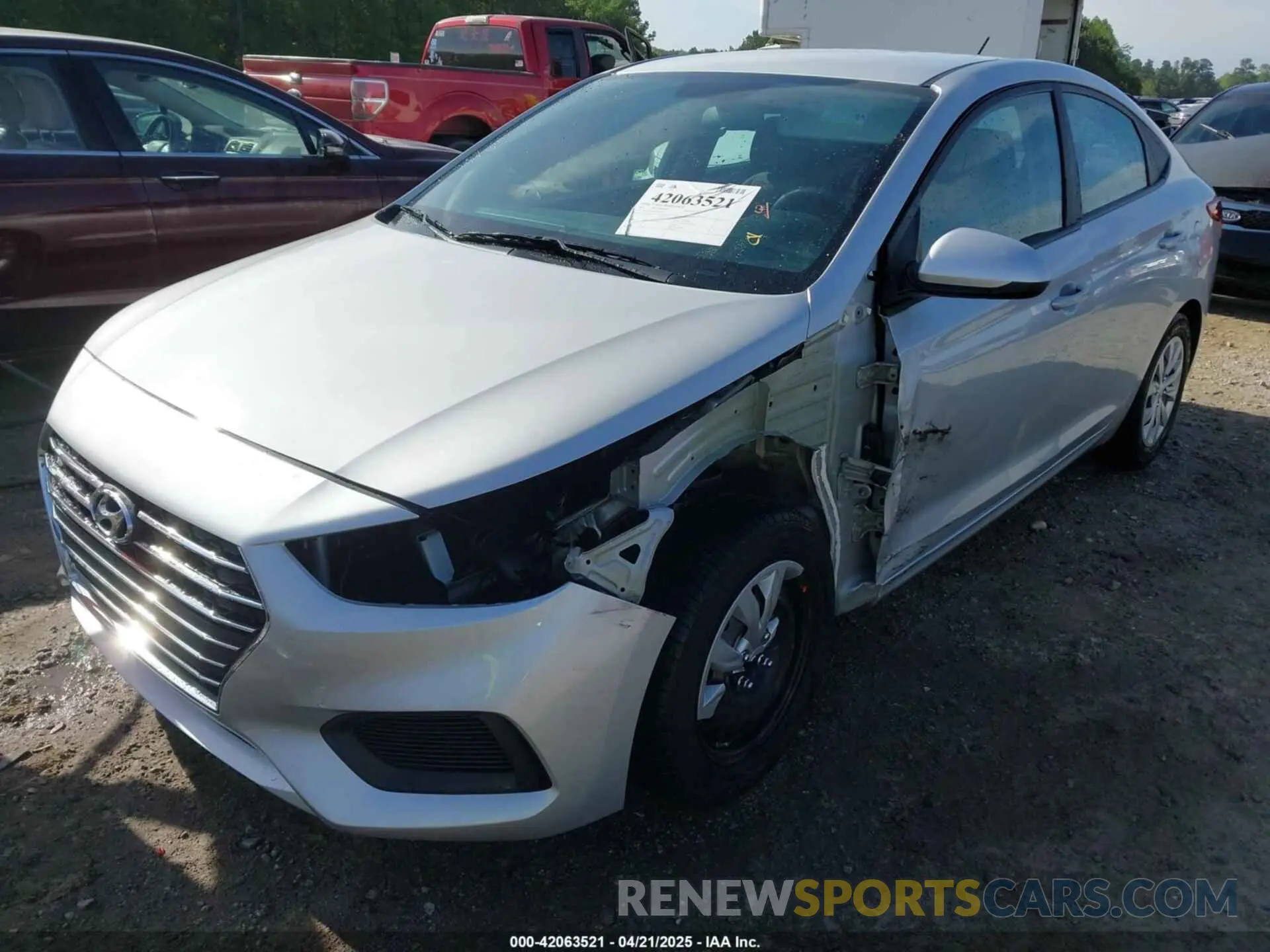 2 Photograph of a damaged car 3KPC24A64ME146982 HYUNDAI ACCENT 2021