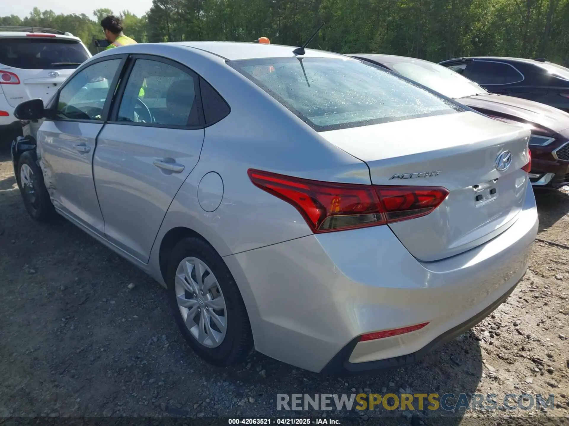 3 Photograph of a damaged car 3KPC24A64ME146982 HYUNDAI ACCENT 2021