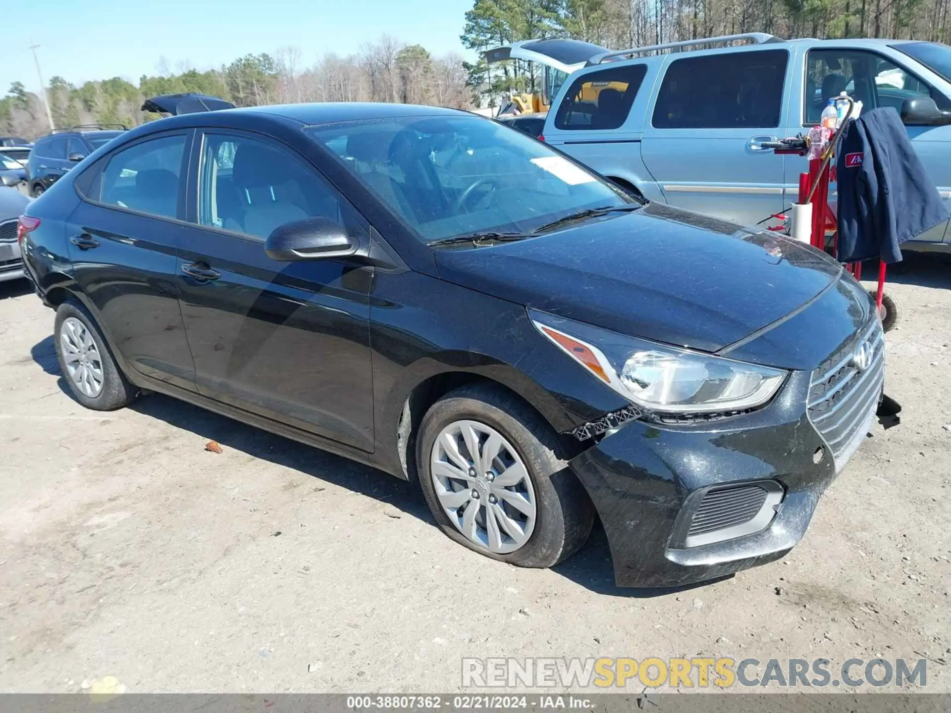 1 Photograph of a damaged car 3KPC24A64ME150451 HYUNDAI ACCENT 2021