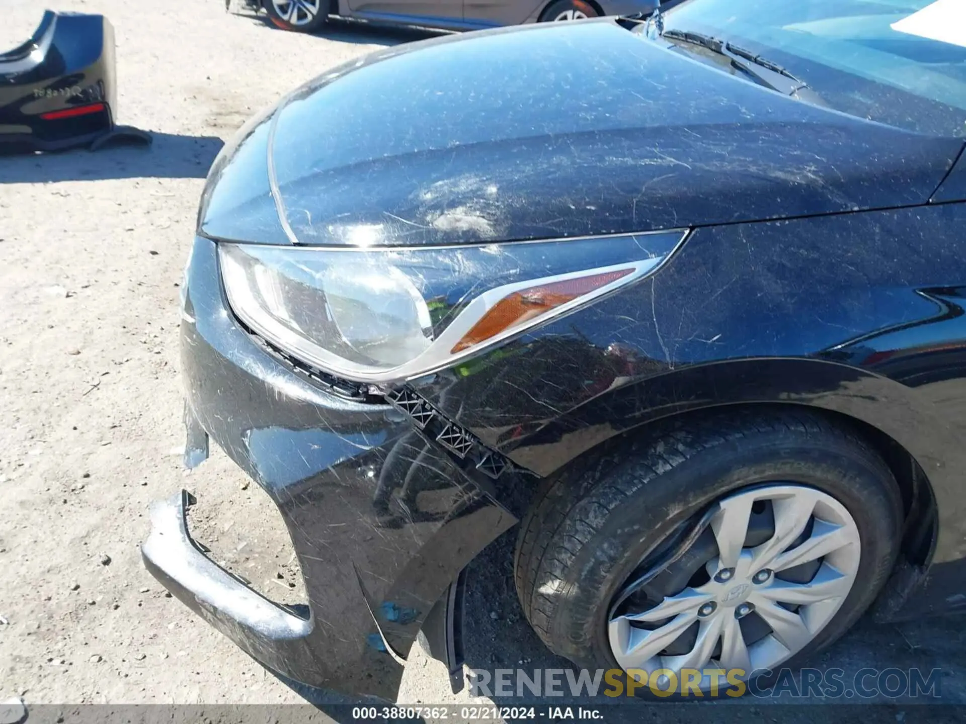 18 Photograph of a damaged car 3KPC24A64ME150451 HYUNDAI ACCENT 2021