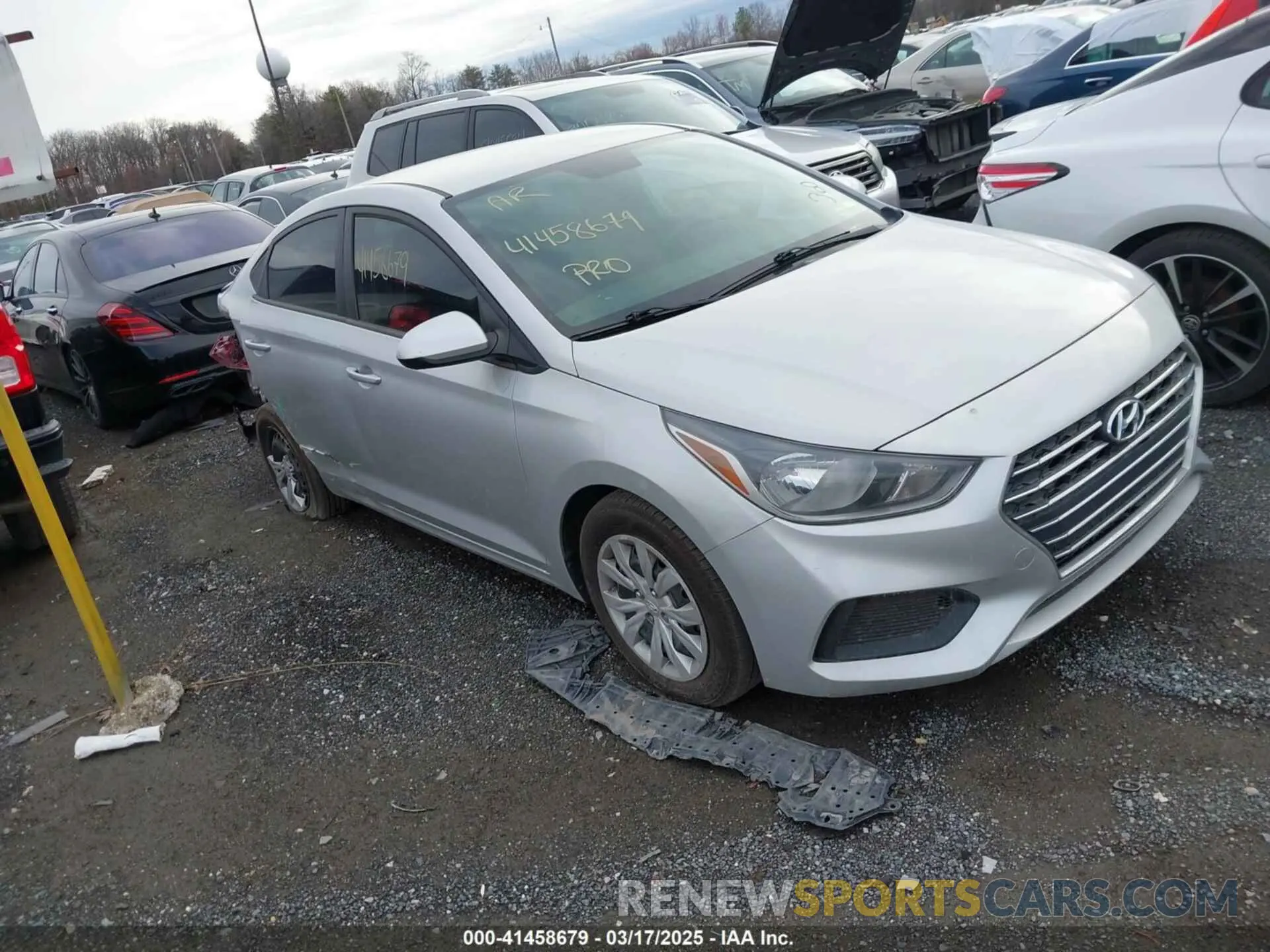 1 Photograph of a damaged car 3KPC24A65ME130435 HYUNDAI ACCENT 2021