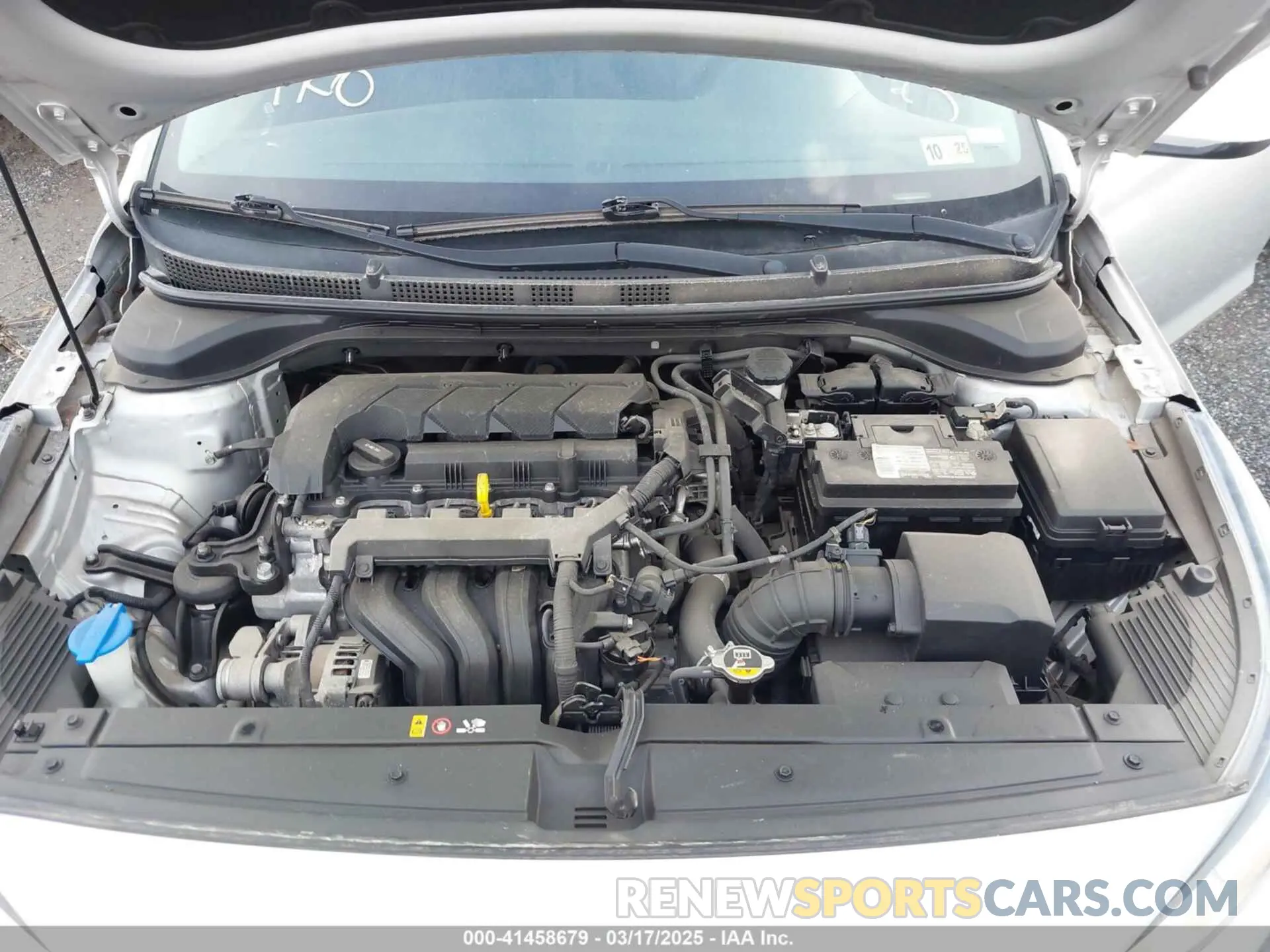 10 Photograph of a damaged car 3KPC24A65ME130435 HYUNDAI ACCENT 2021