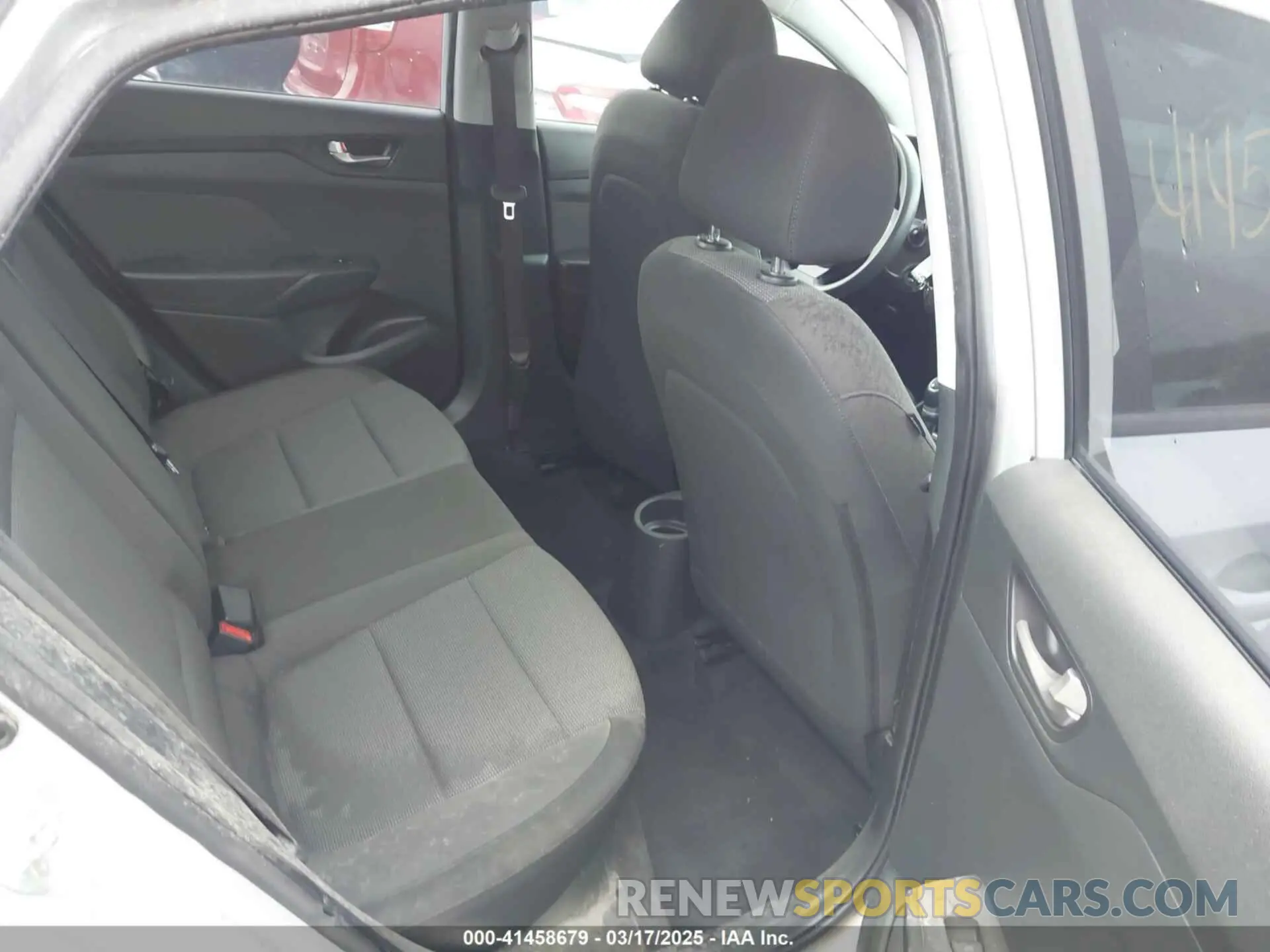 8 Photograph of a damaged car 3KPC24A65ME130435 HYUNDAI ACCENT 2021