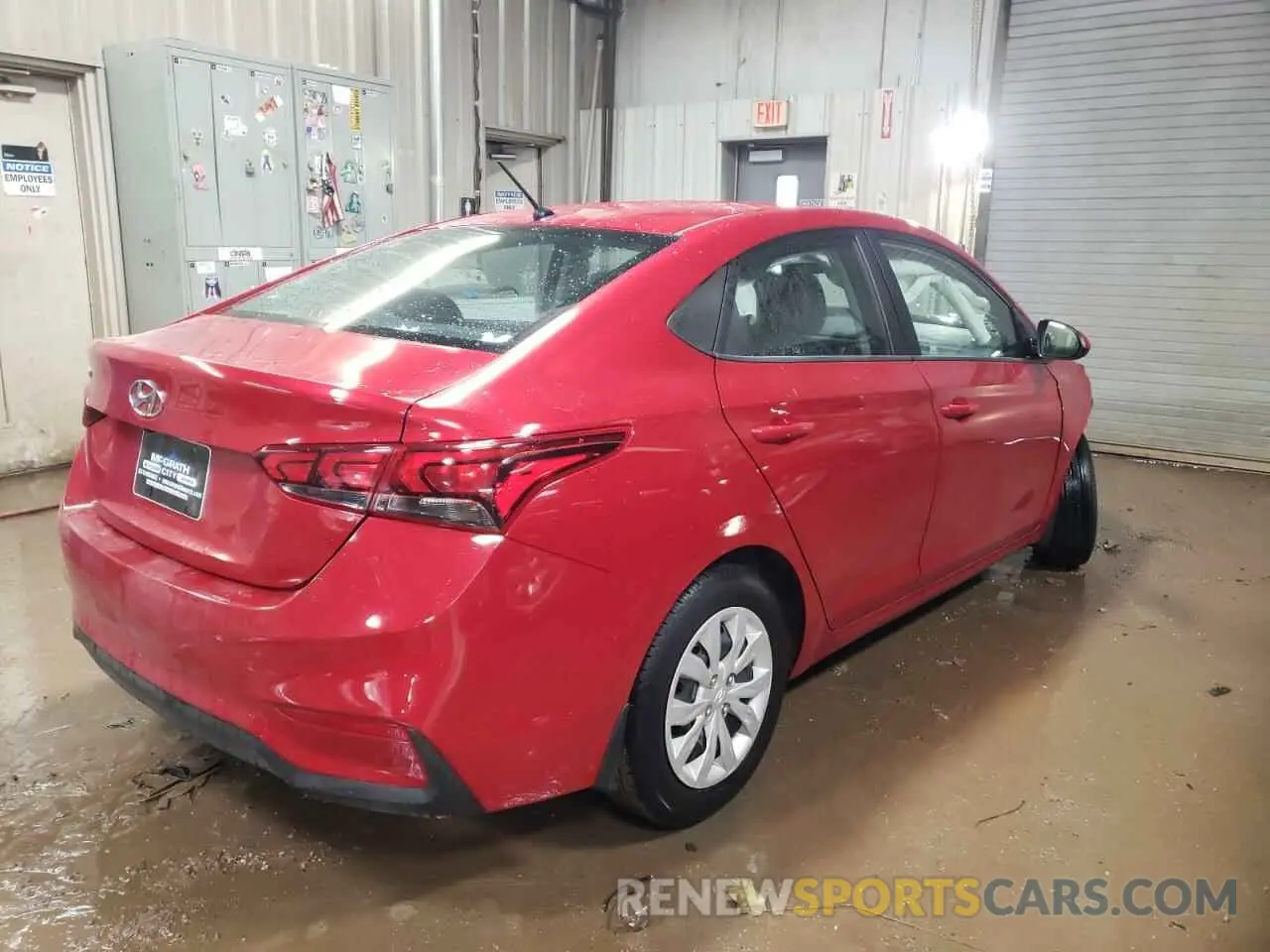 3 Photograph of a damaged car 3KPC24A65ME132959 HYUNDAI ACCENT 2021