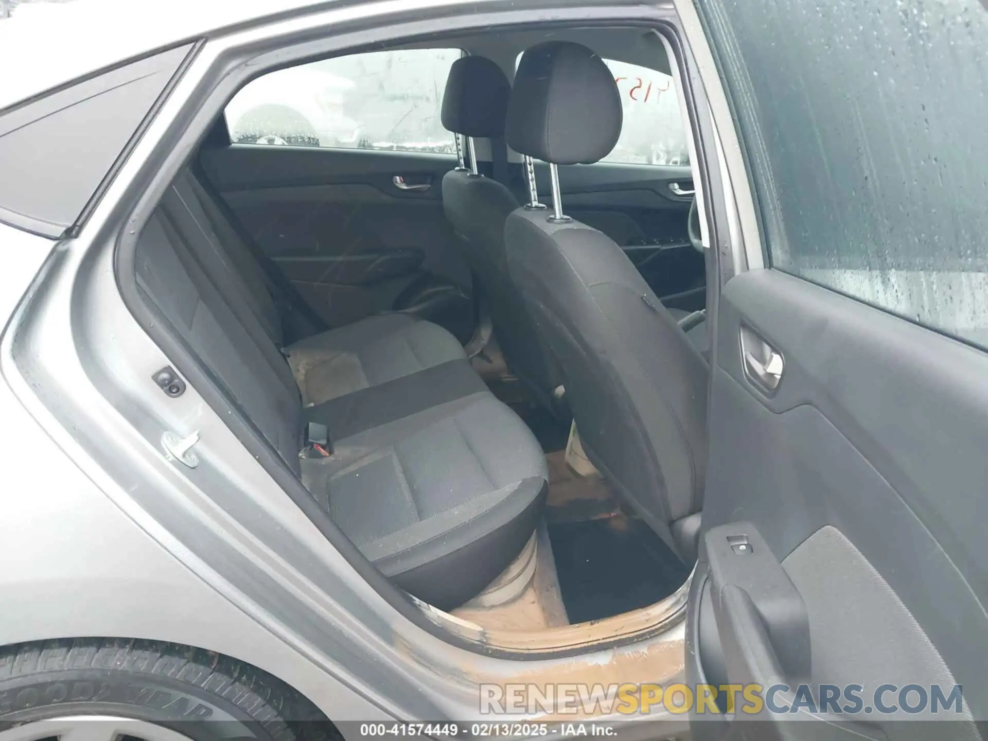 8 Photograph of a damaged car 3KPC24A65ME136297 HYUNDAI ACCENT 2021