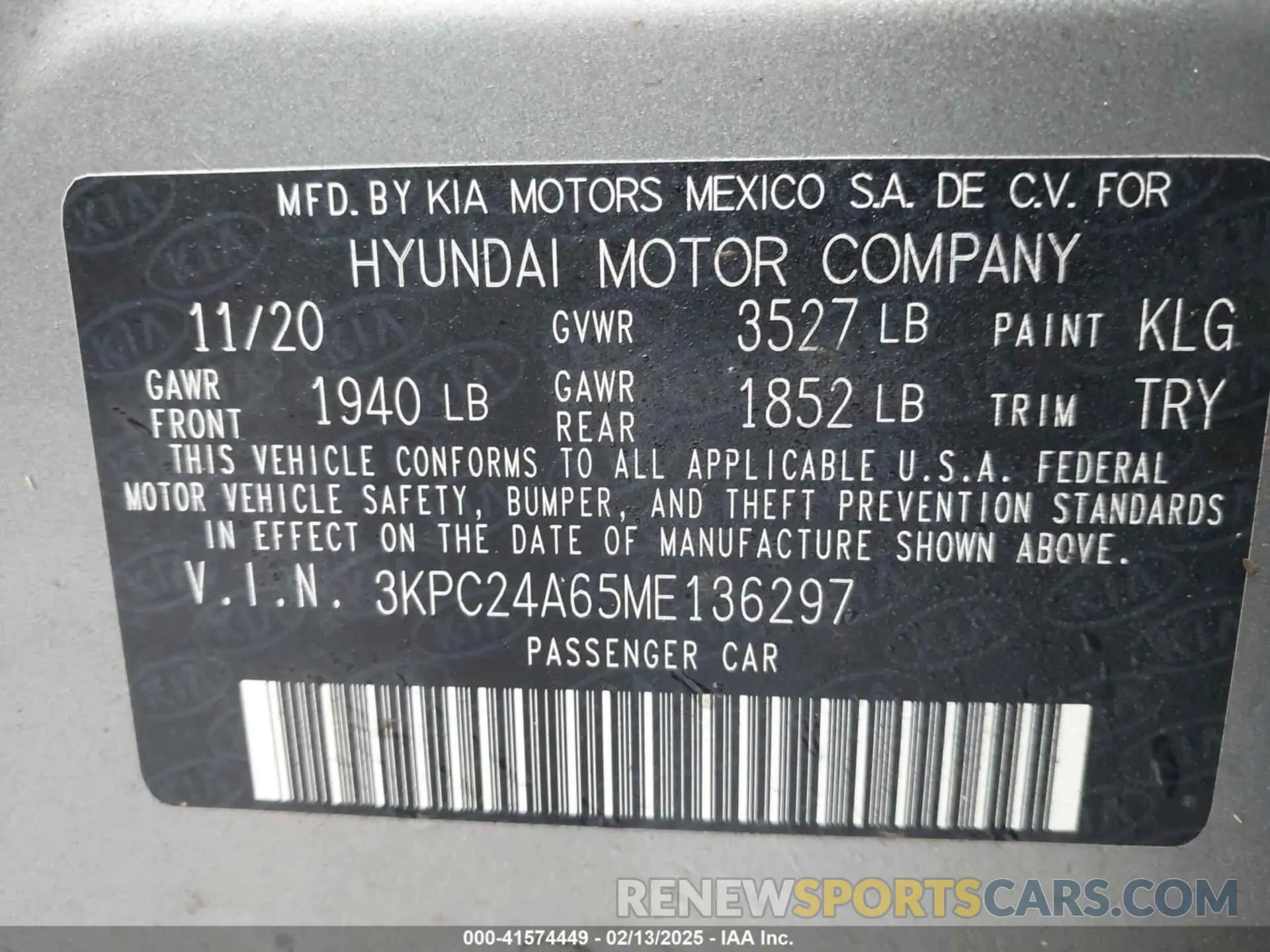 9 Photograph of a damaged car 3KPC24A65ME136297 HYUNDAI ACCENT 2021