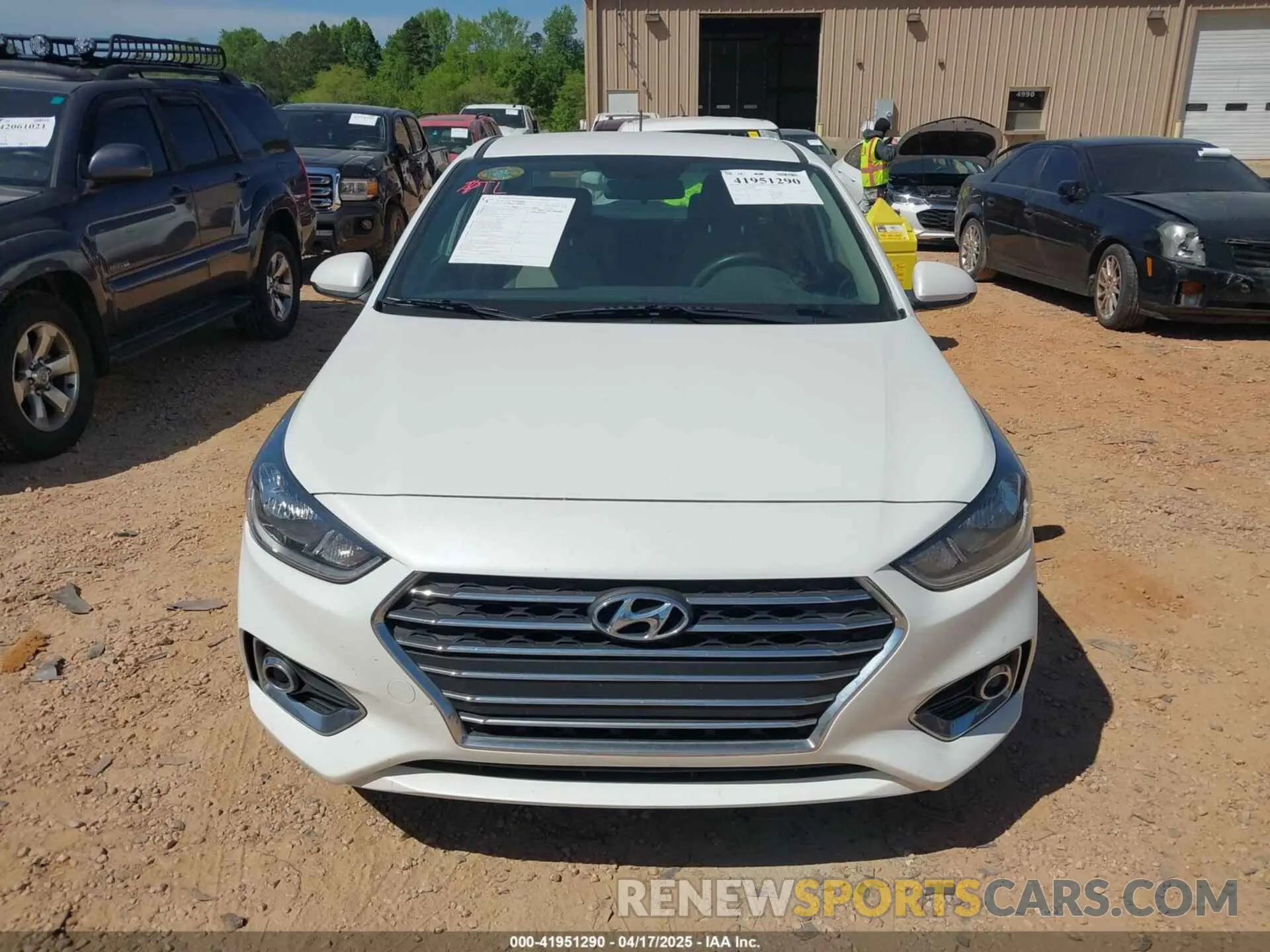 13 Photograph of a damaged car 3KPC24A65ME137479 HYUNDAI ACCENT 2021