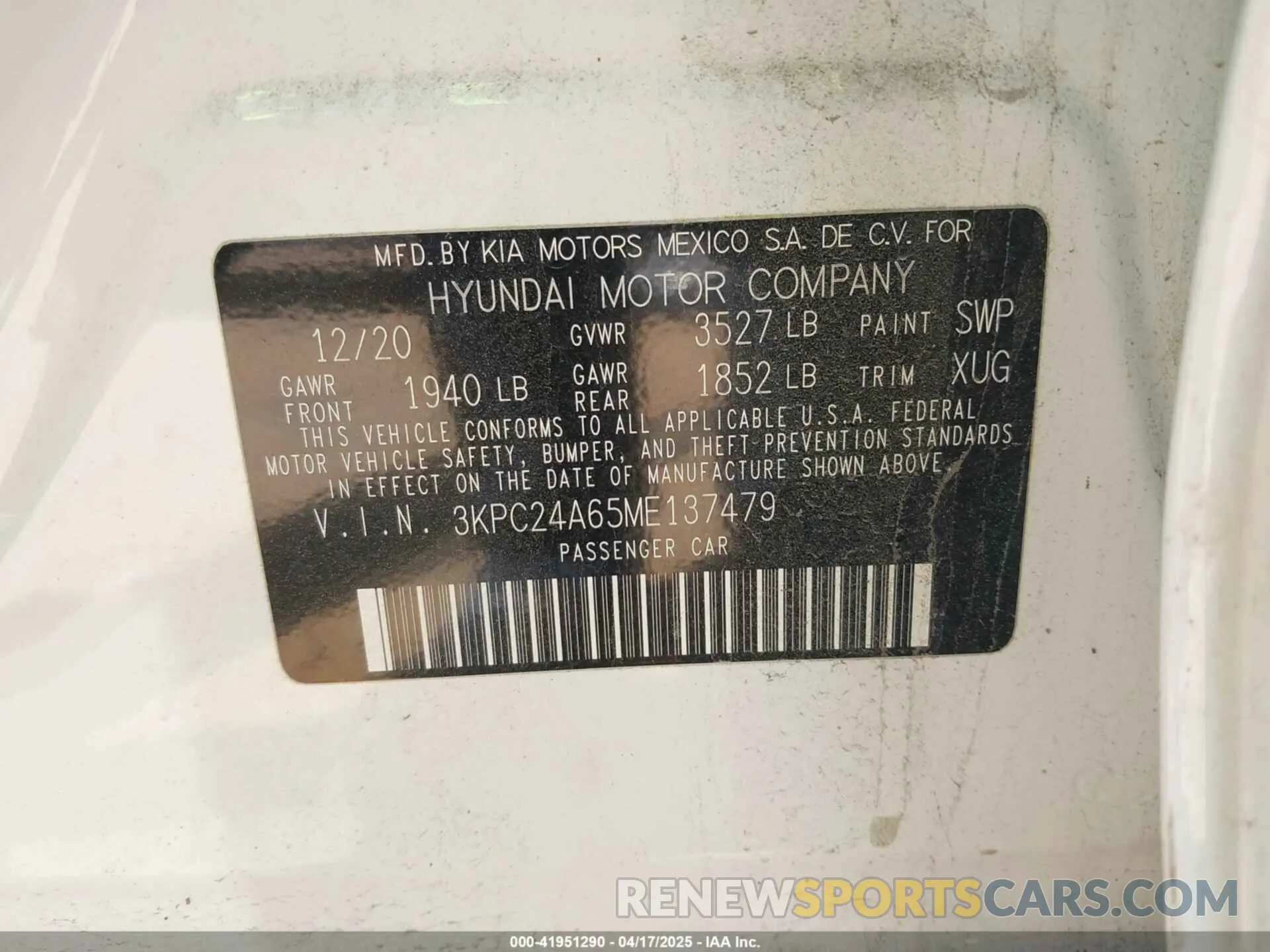 9 Photograph of a damaged car 3KPC24A65ME137479 HYUNDAI ACCENT 2021