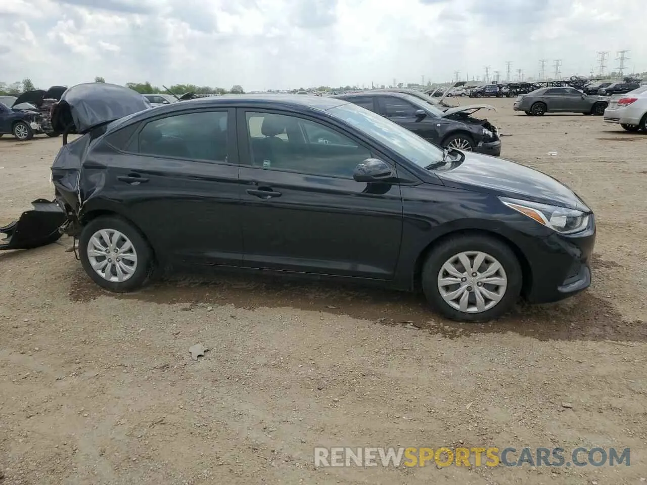 4 Photograph of a damaged car 3KPC24A65ME146425 HYUNDAI ACCENT 2021