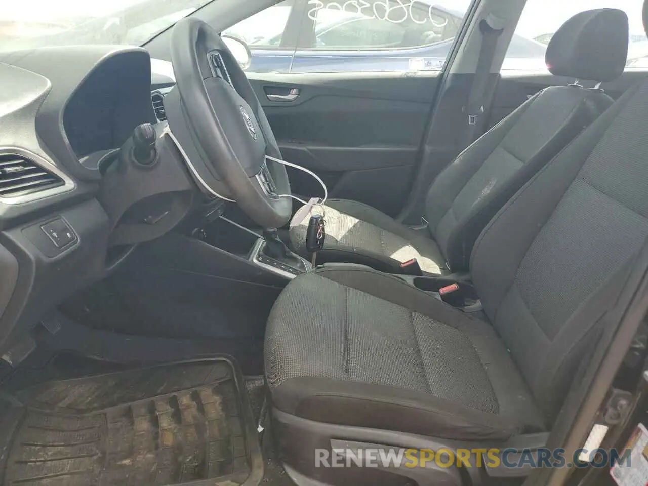7 Photograph of a damaged car 3KPC24A65ME146425 HYUNDAI ACCENT 2021