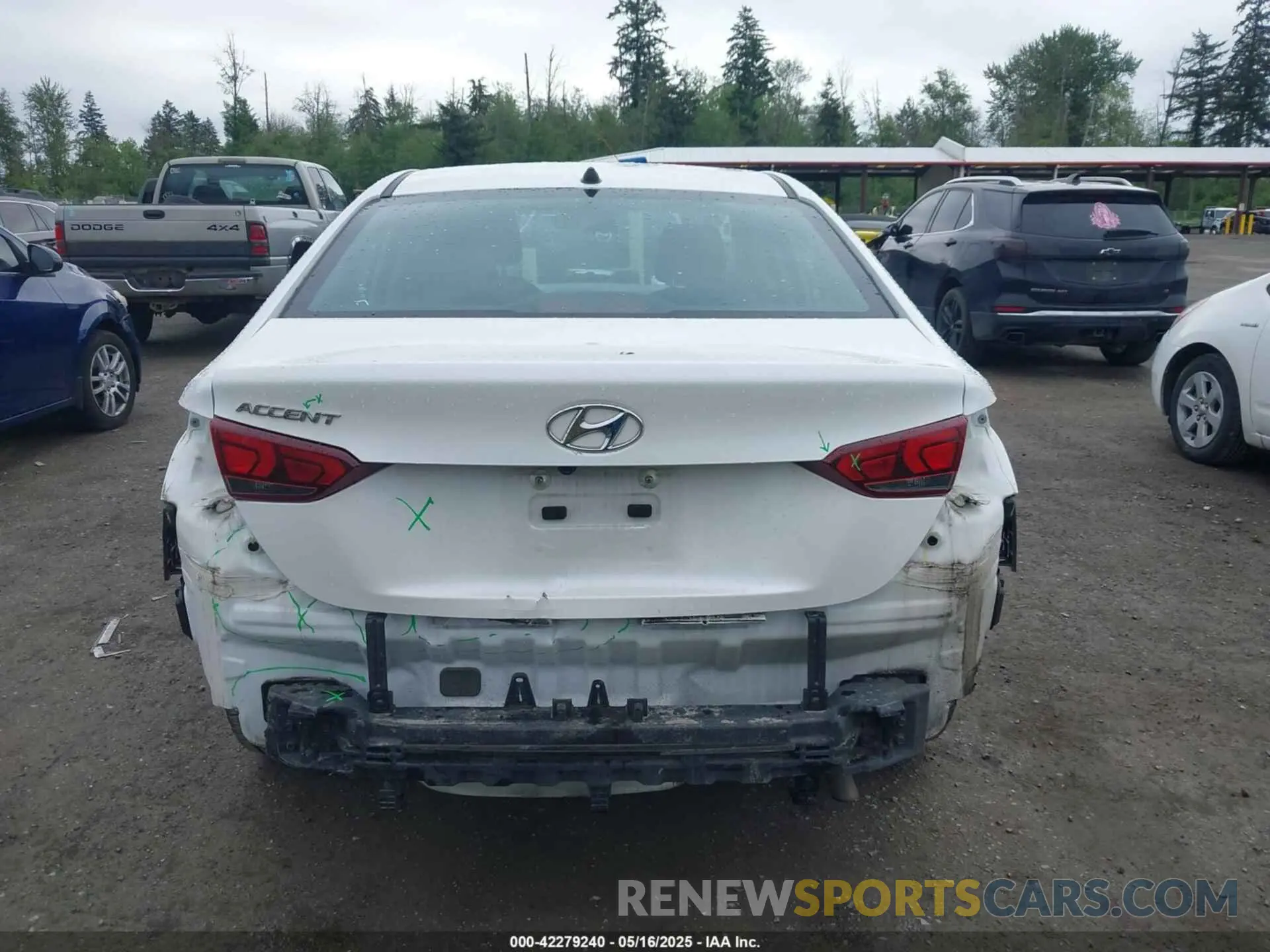 17 Photograph of a damaged car 3KPC24A65ME149552 HYUNDAI ACCENT 2021