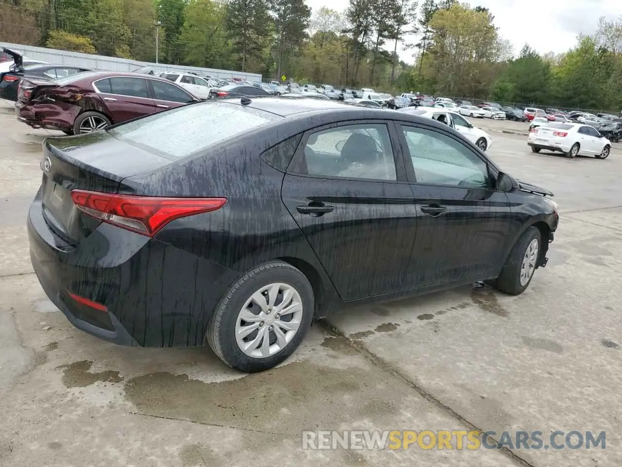 3 Photograph of a damaged car 3KPC24A66ME129861 HYUNDAI ACCENT 2021