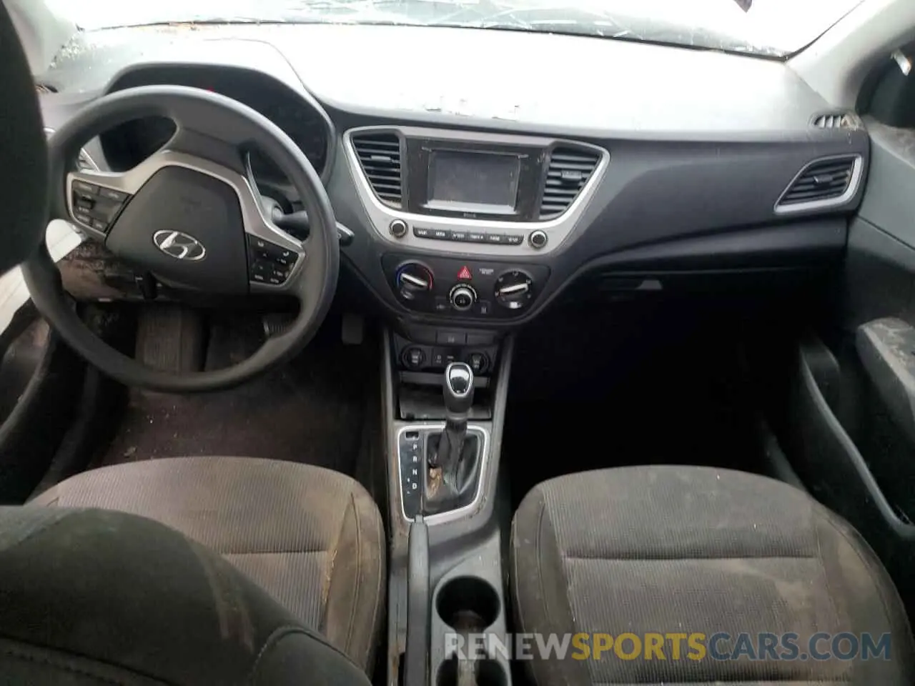 8 Photograph of a damaged car 3KPC24A66ME130007 HYUNDAI ACCENT 2021